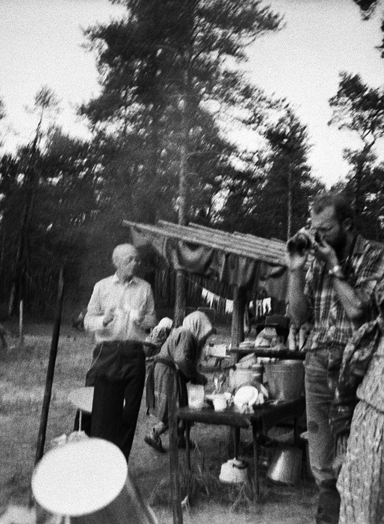Filmigrupi söögipaus - Foto Maie Jõgi
