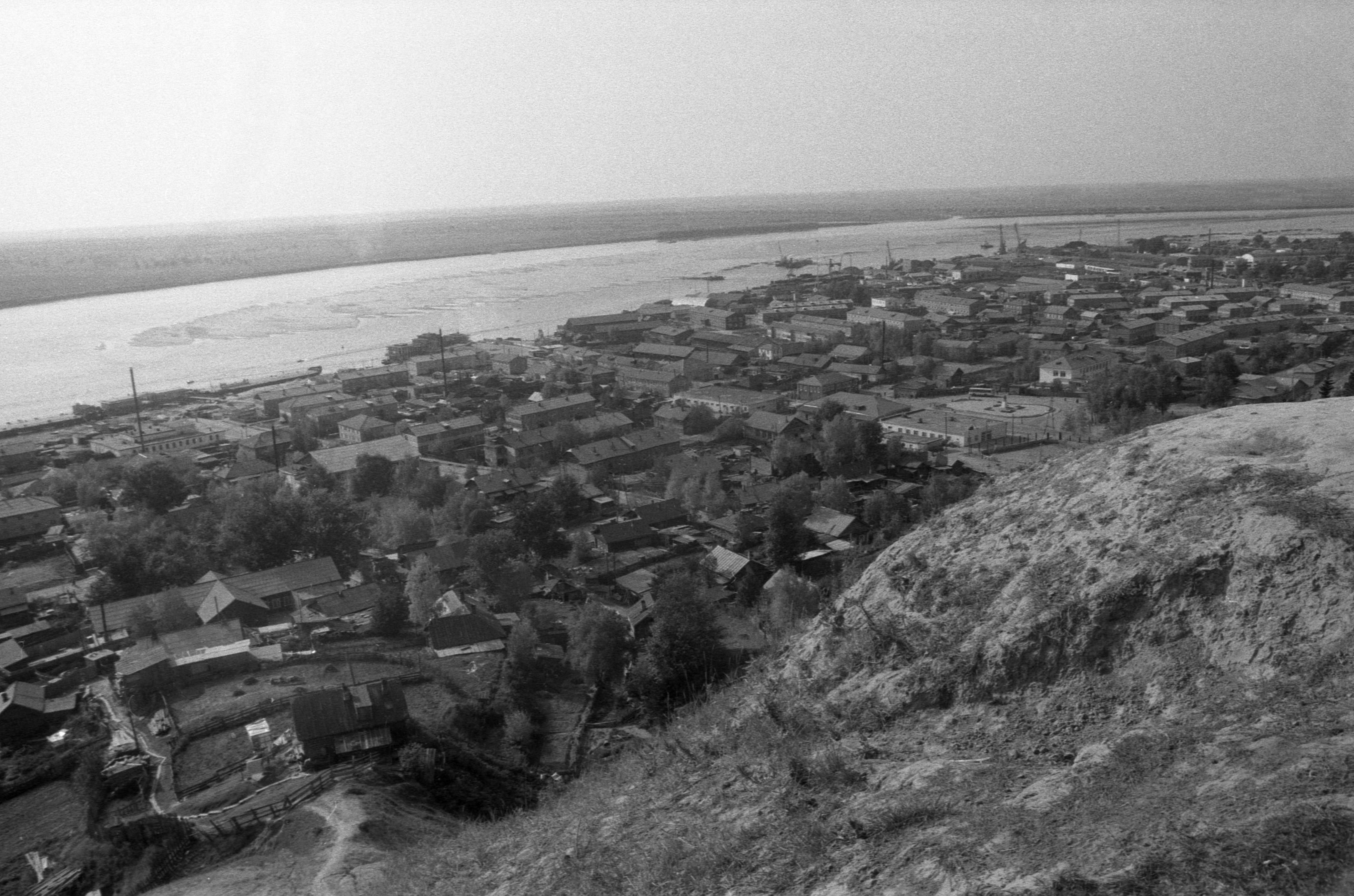 Filmivõtted Surgutis ja mäel (1985)