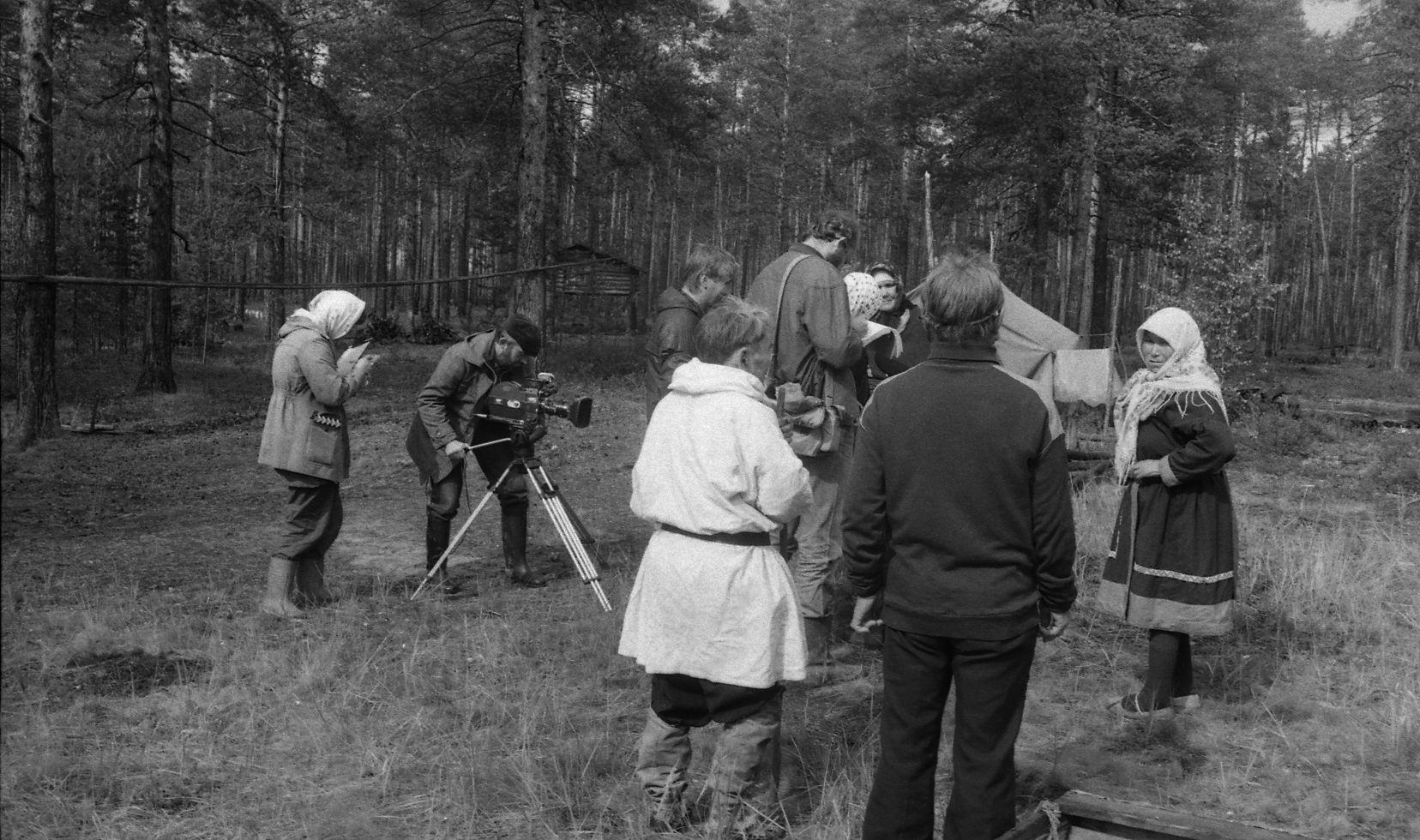 Tõltšinite juures (1988) - Foto Enn Säde