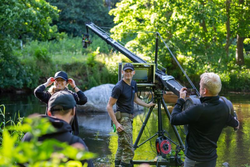 Mängufilm Apteeker Melchior (2022) - Fotod Robert Lang, Liisabet Valdoja, Jan Viljus, Eneli Rohtla, Ilja Smirnov, Anastassia Volkova, Gerli Tooming - Taska Film, Nafta Films, Apollo Film Productions, HansaFilm