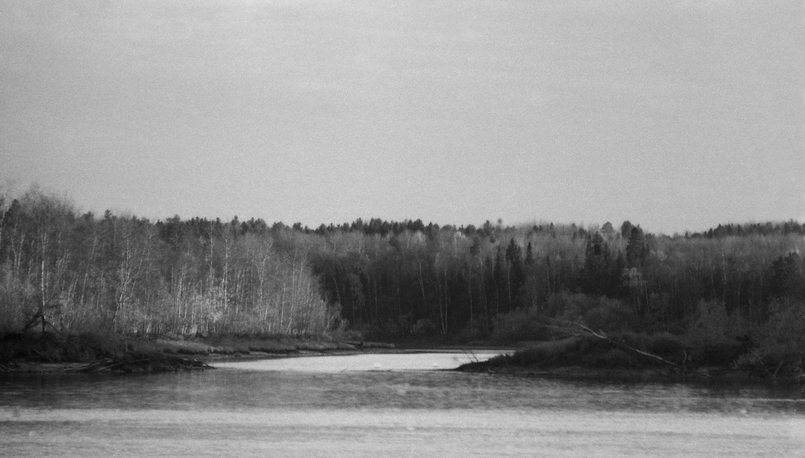 Filmigrupi laevasõit, maastikud, vahepeatus  (1985) - Foto Enn Säde