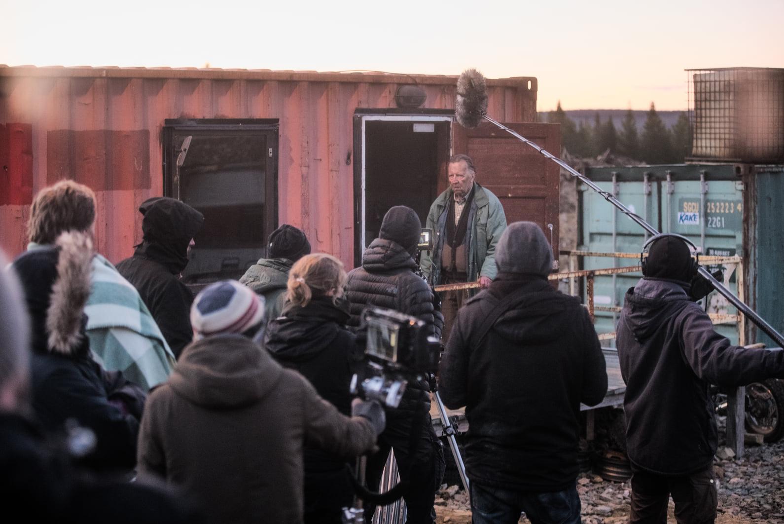 Mängufilm Viimased (2020) - Homeless Bob Production
