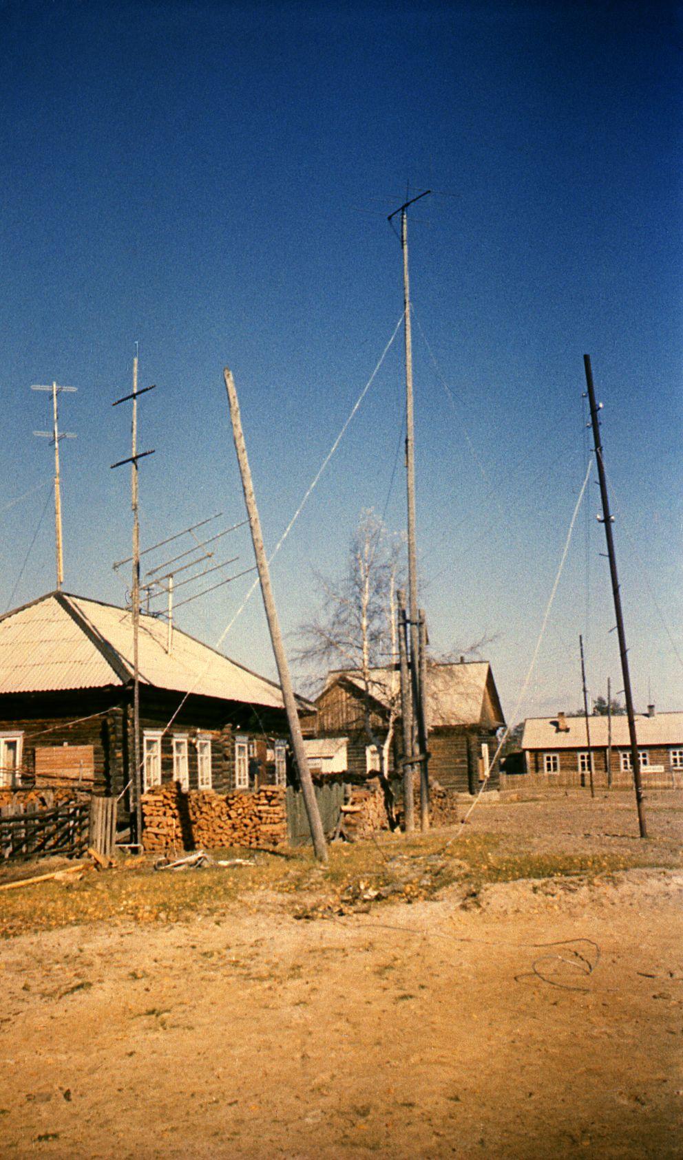 Filmigrupp Agani külas Siberis (1985) - Foto Ago Ruus
