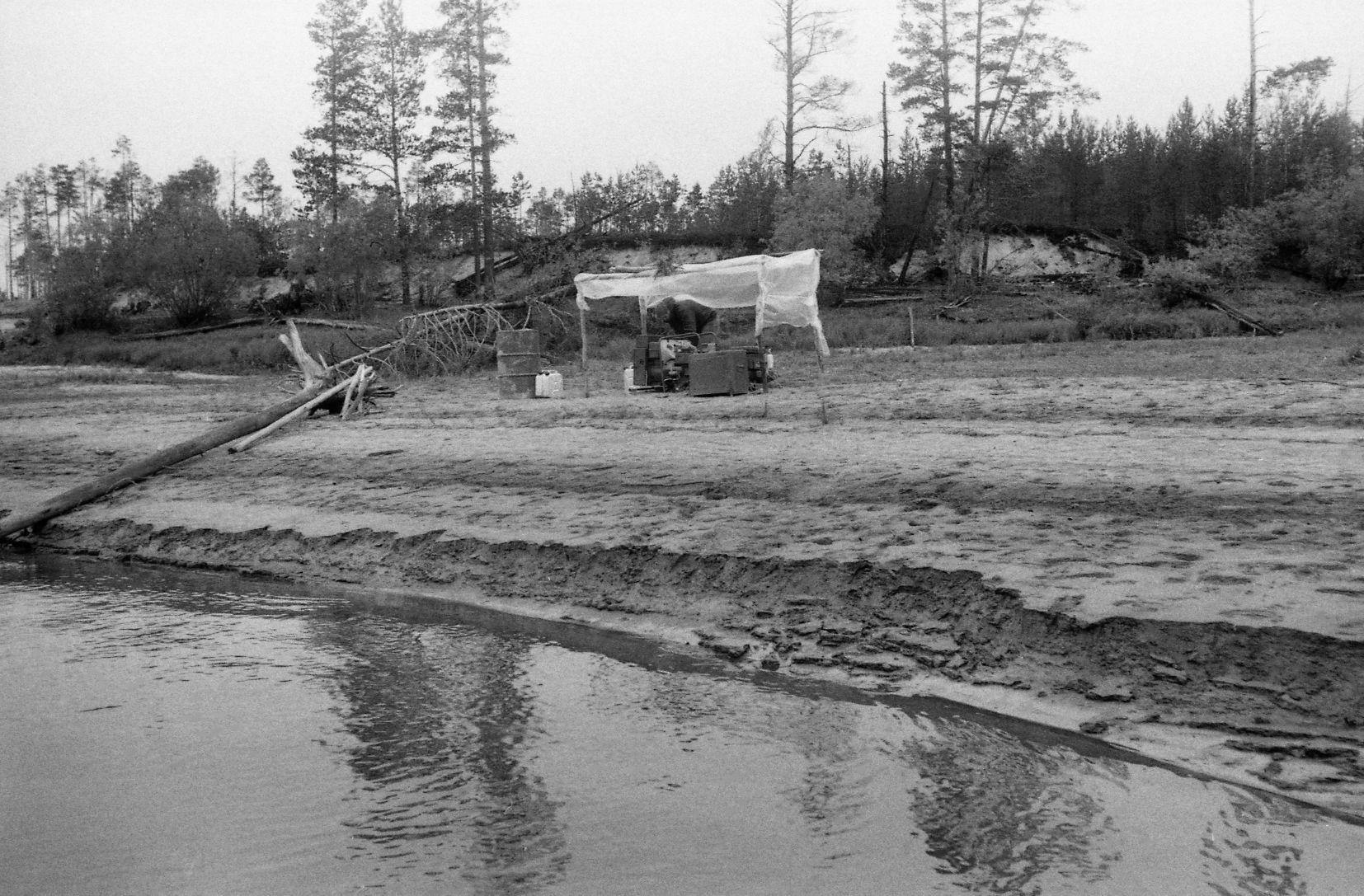 Sõit üle jõe kasetohtu tooma (1988) - Foto Enn Säde