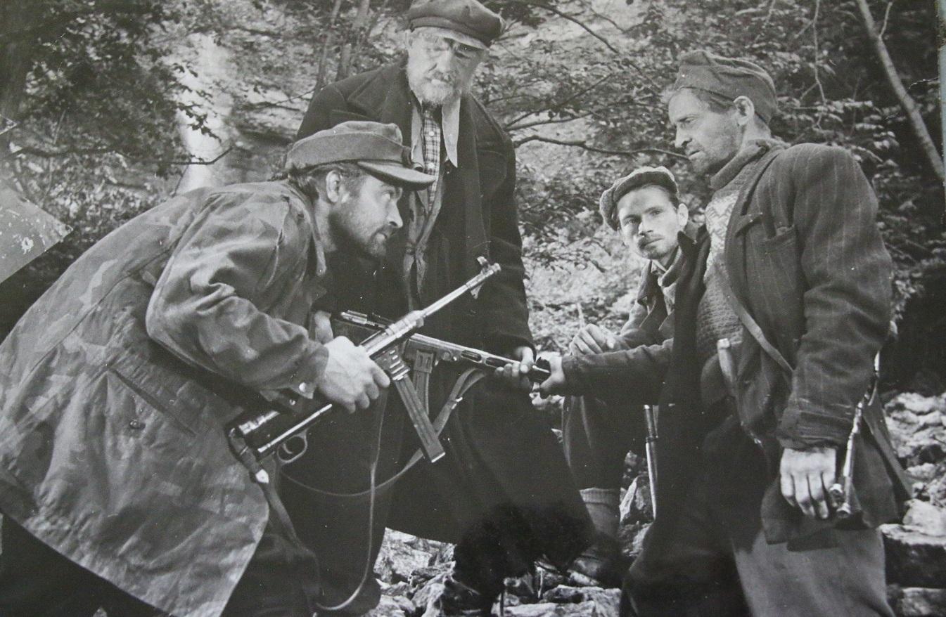 Rein Aren, Osakar Liigand, Arvi Hallik ja Jüri Järvet mängufilmis „Jäljed“ (1963) - Jüri Järveti fotoalbum - Perekond Järveti kogu