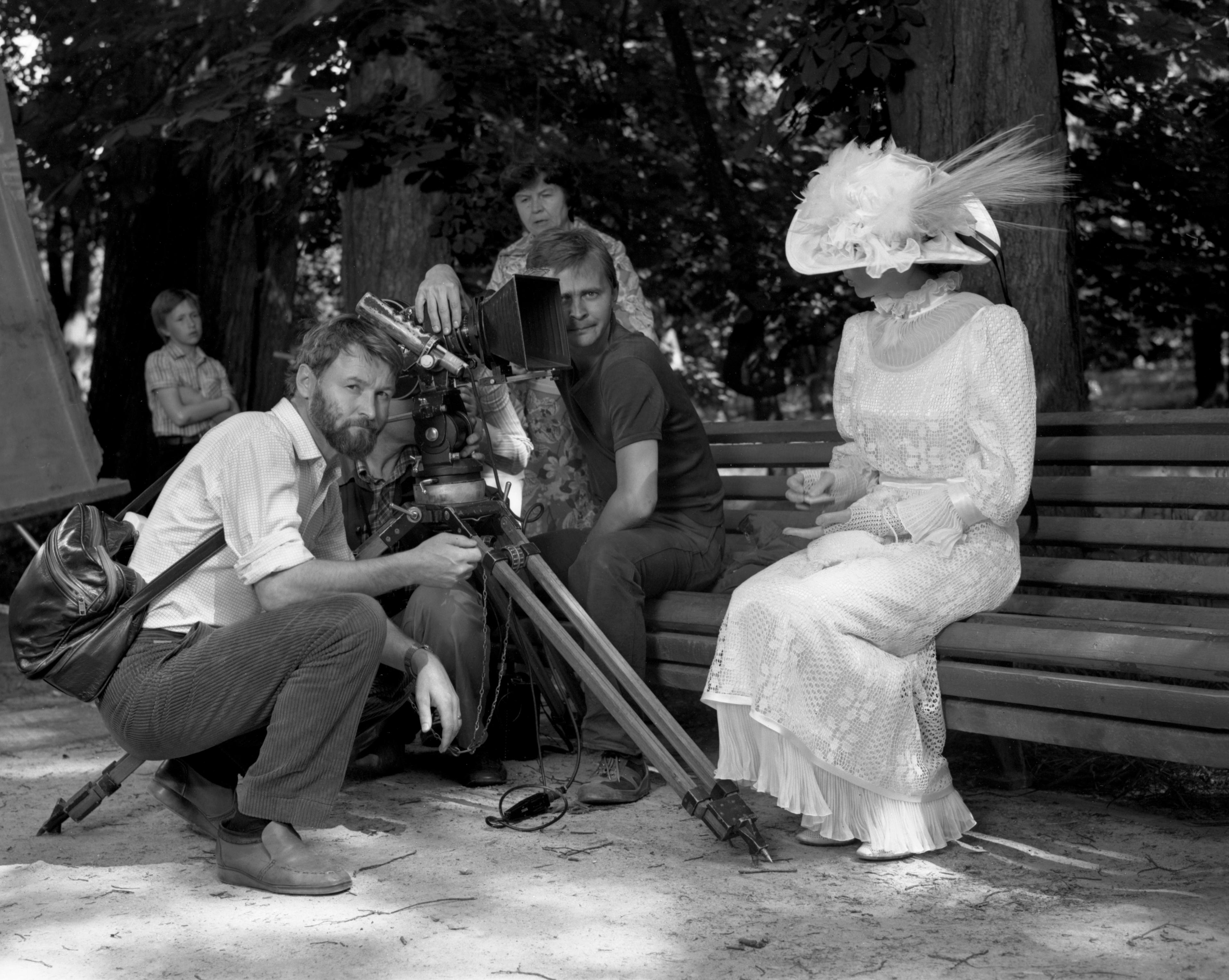 Mängufilm „Täna öösel me ei maga“ (2004) - Kostüümikunstnik Mare Raidma - Foto Ago Ruus - Mare Raidma kogu
