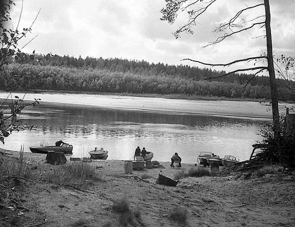 Vassili intervjuu jõe ääres - Foto Maie Jõgi