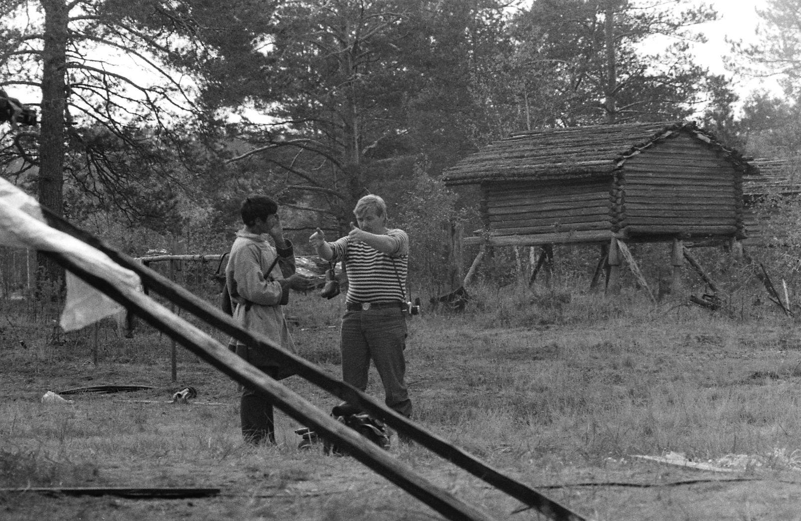 Tõltšinite juures (1988) - Foto Enn Säde