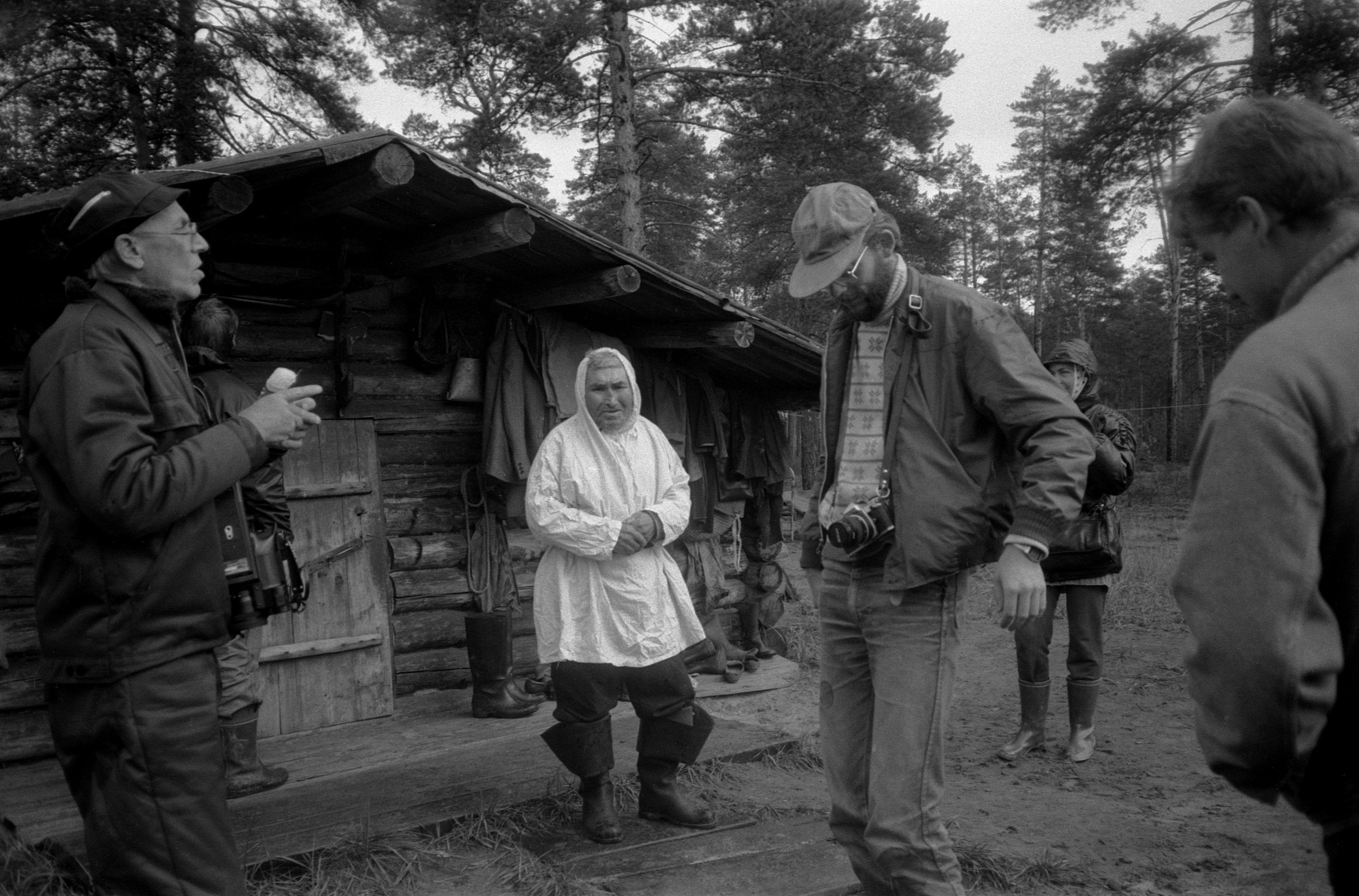 Filmigrupp hantide argipäevas (1988)