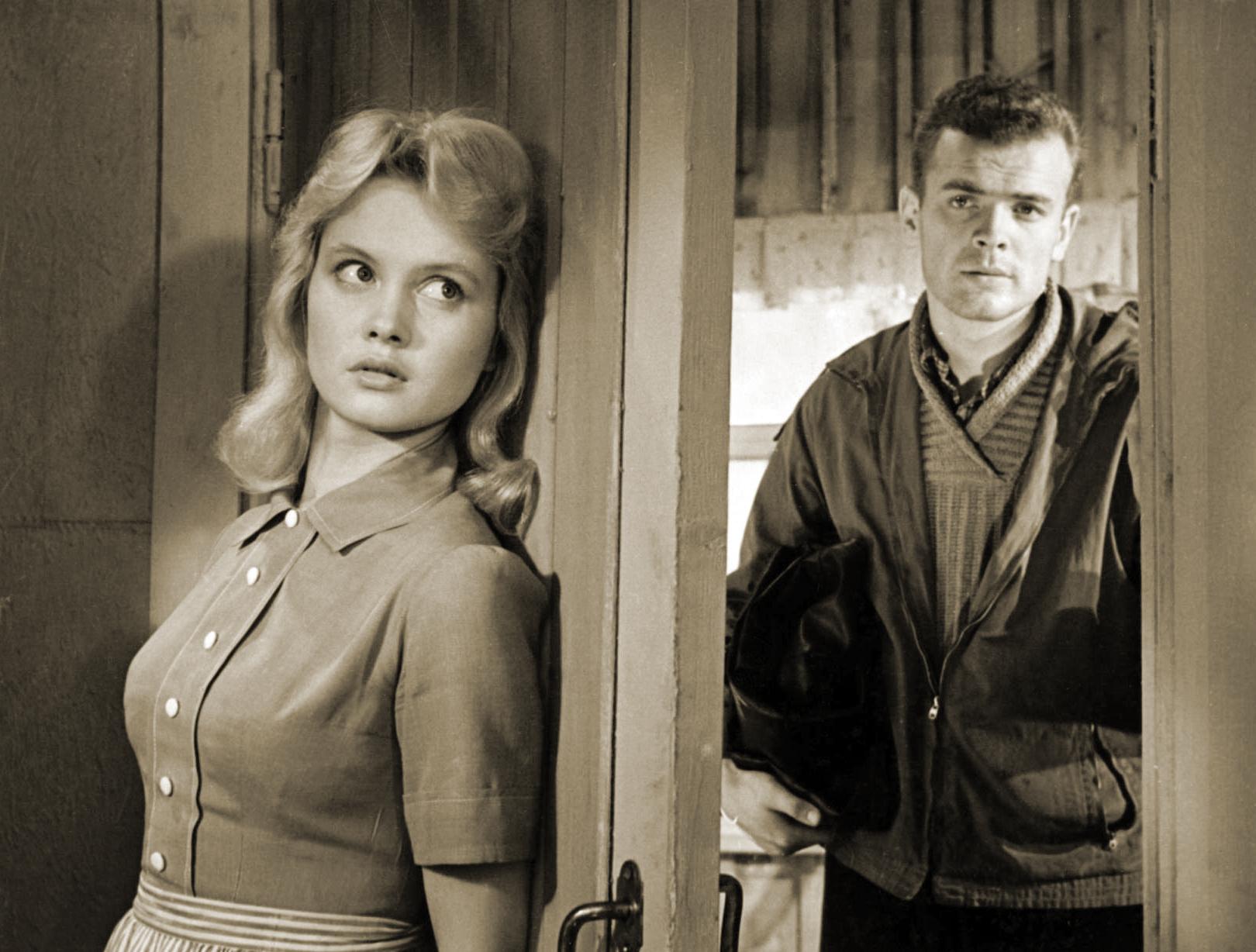 Mängufilm „Ühe küla mehed“ (1961) - Anna-Liisa osas Elviira Losmann, Jüri osas Peeter Šmakov - Foto Oti Vasemaa