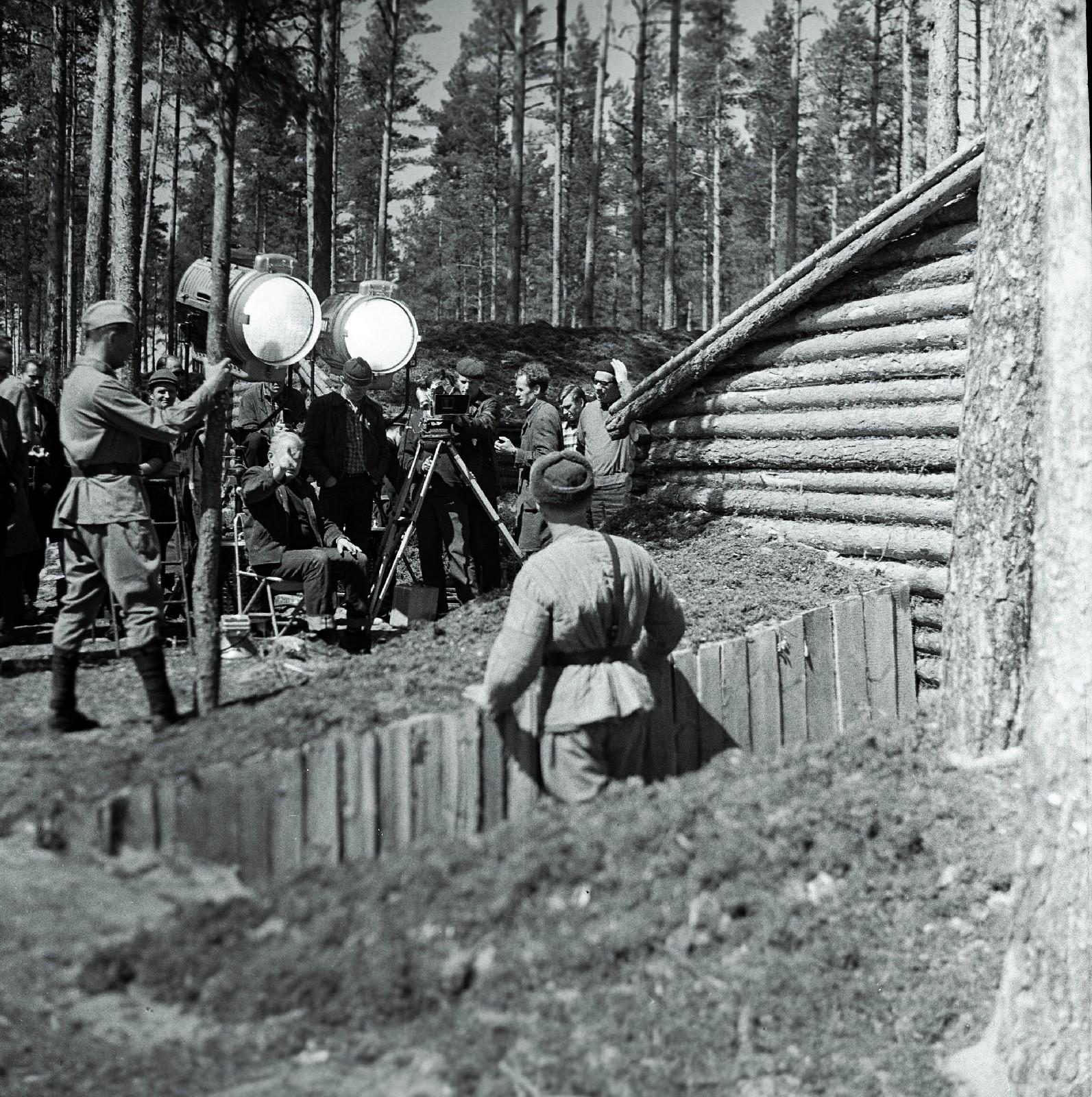Mängufilm „Inimesed sõdurisinelis“ (1968) - Foto Oti Vasemaa - Filmiarhiivi kogu