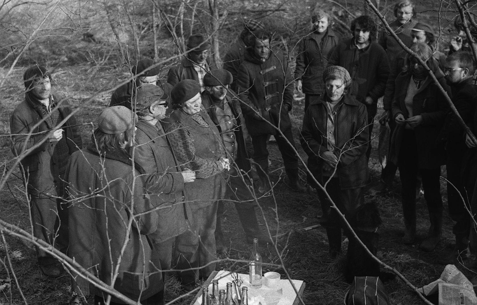 Filmi lõpetamine mais 1979. Pidu. Keskel Nelli Taar.