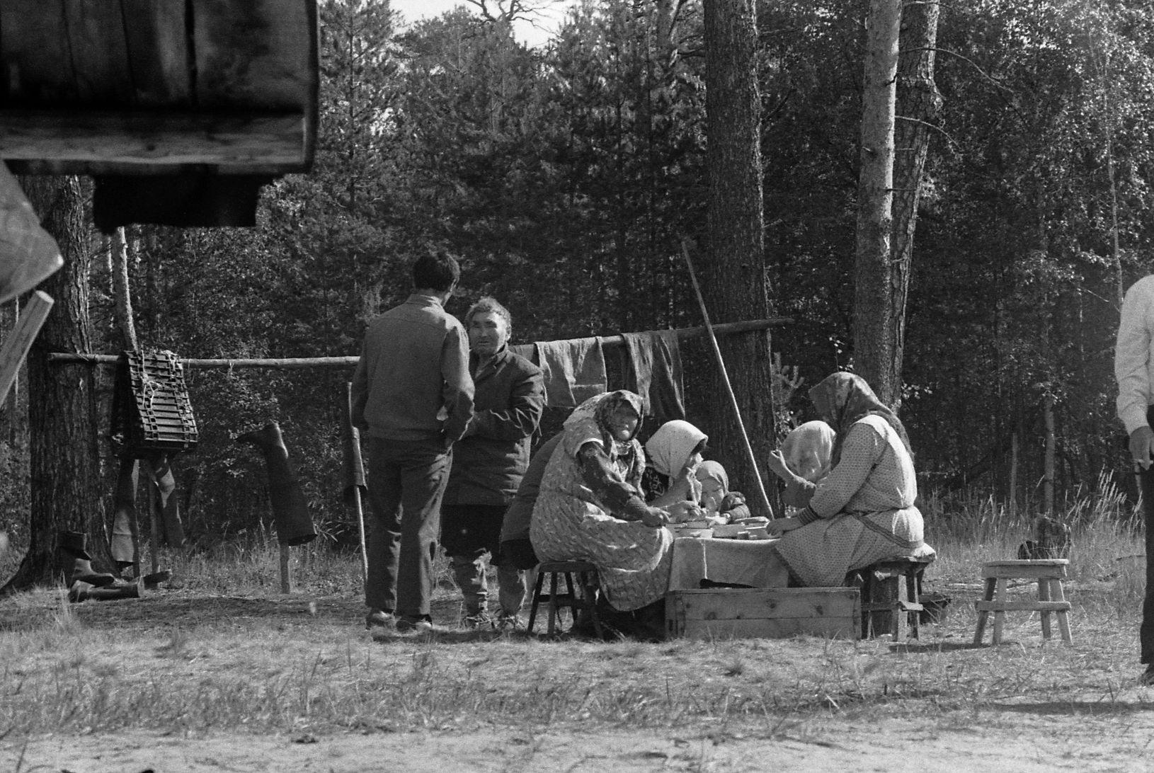 Tõltšinite juures (1988) - Foto Enn Säde