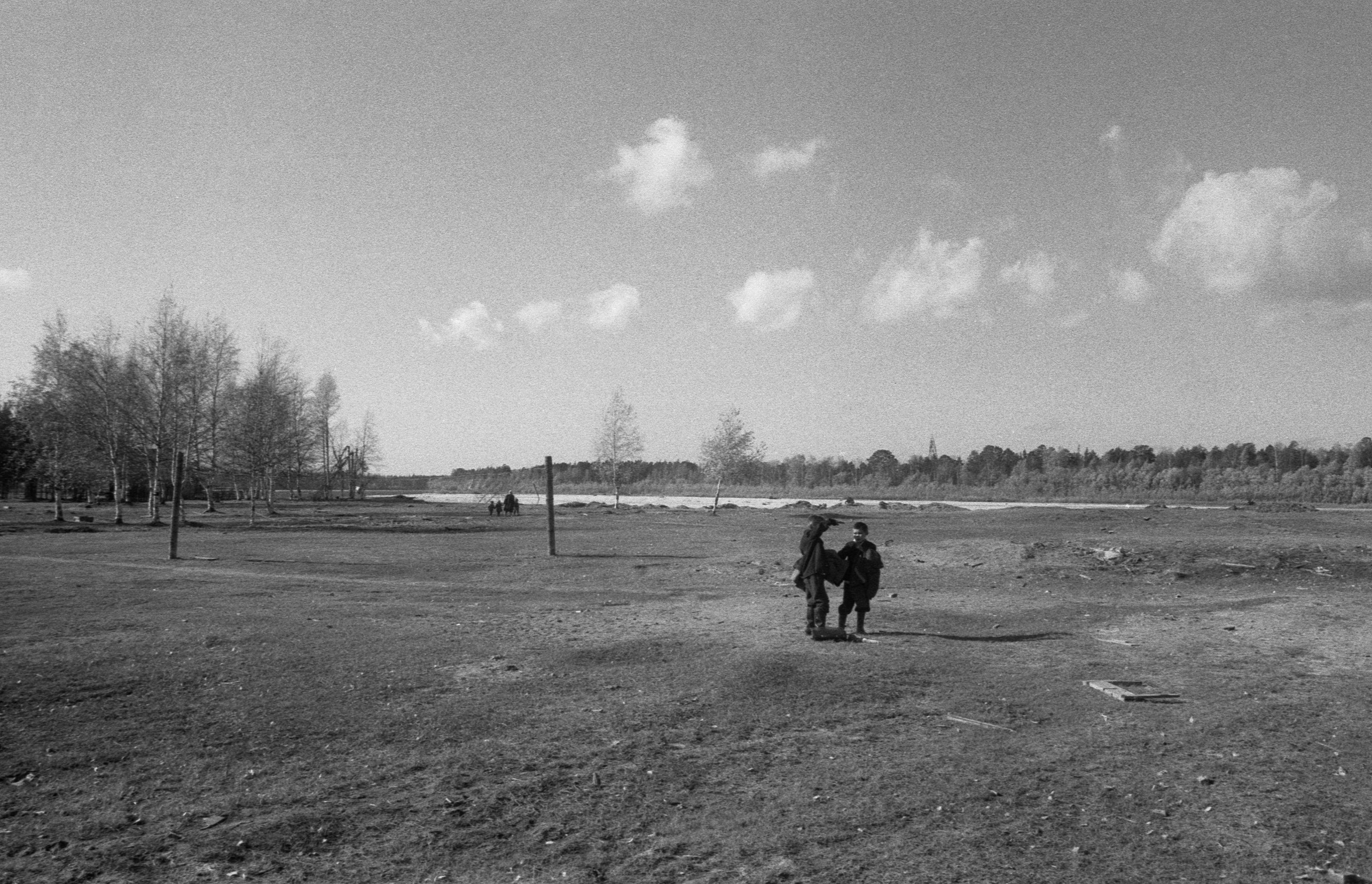 Vahepeatus Agani külas (1985)