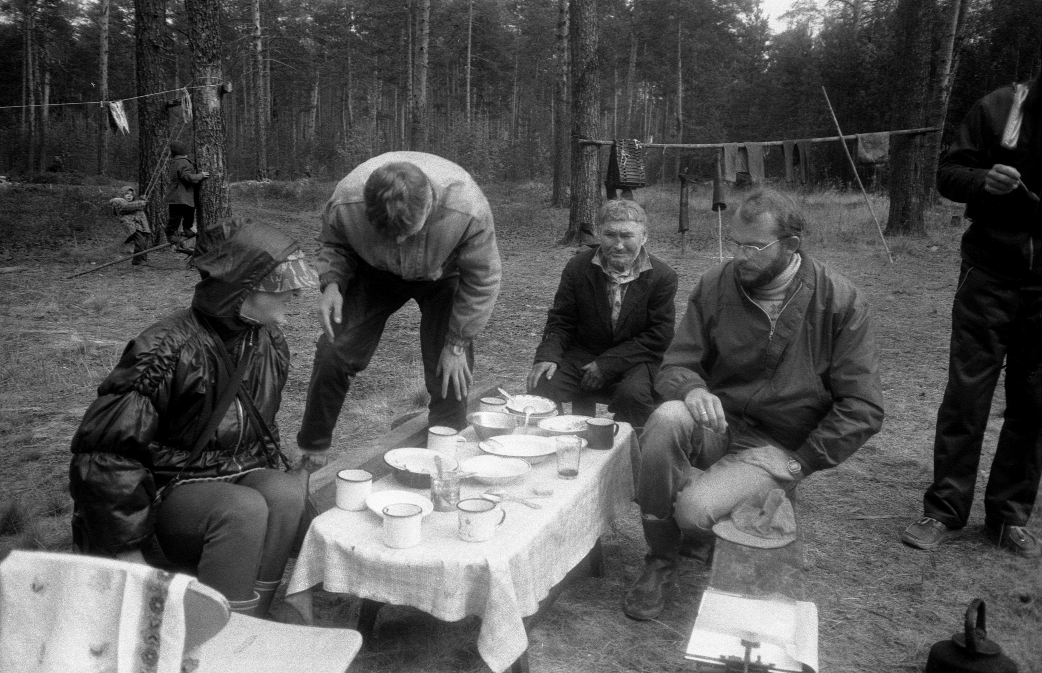 Handi tare ümbruses (1988)