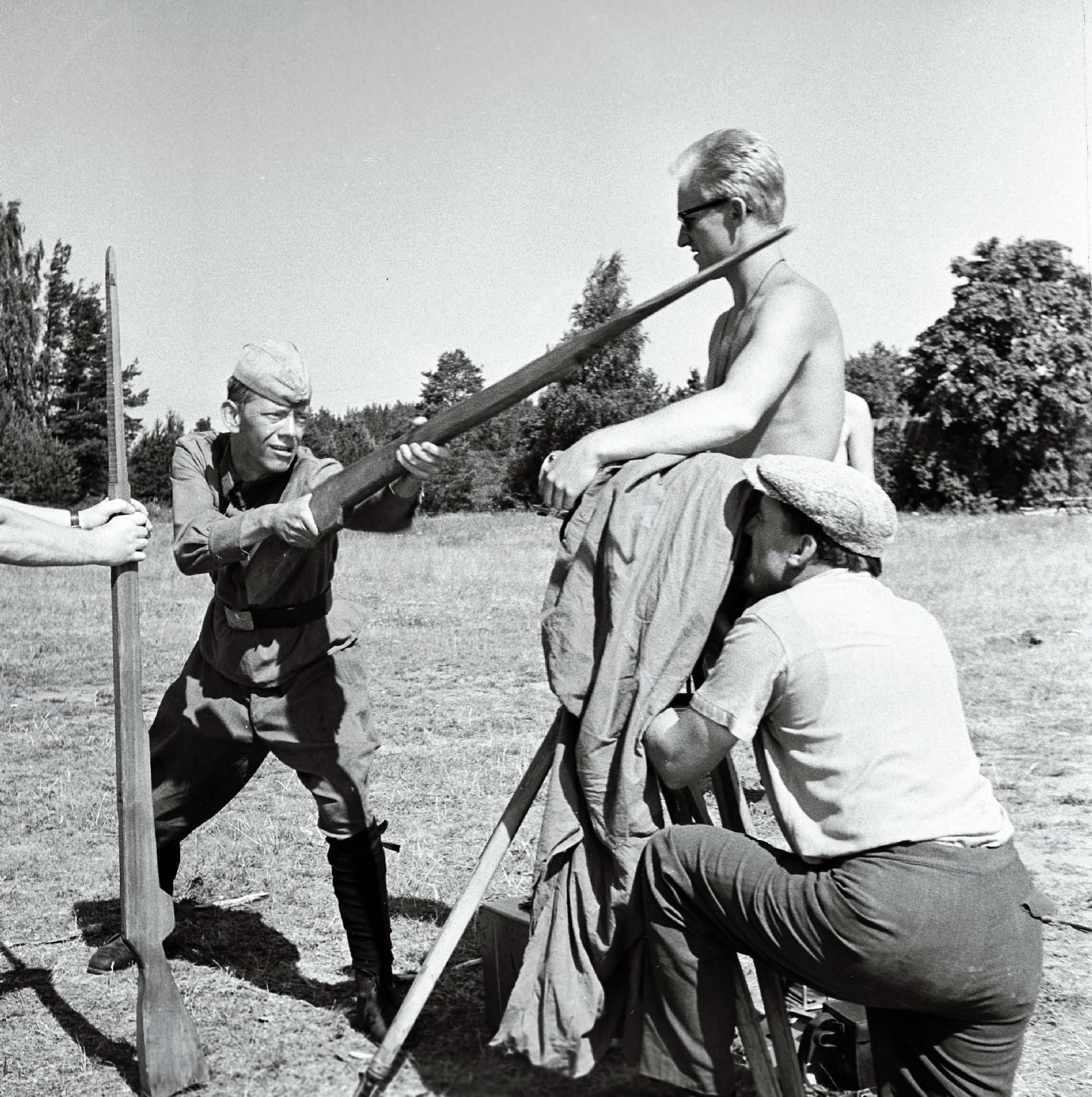 Mängufilm „Inimesed sõdurisinelis“ (1968) - Foto Oti Vasemaa - Filmiarhiivi kogu