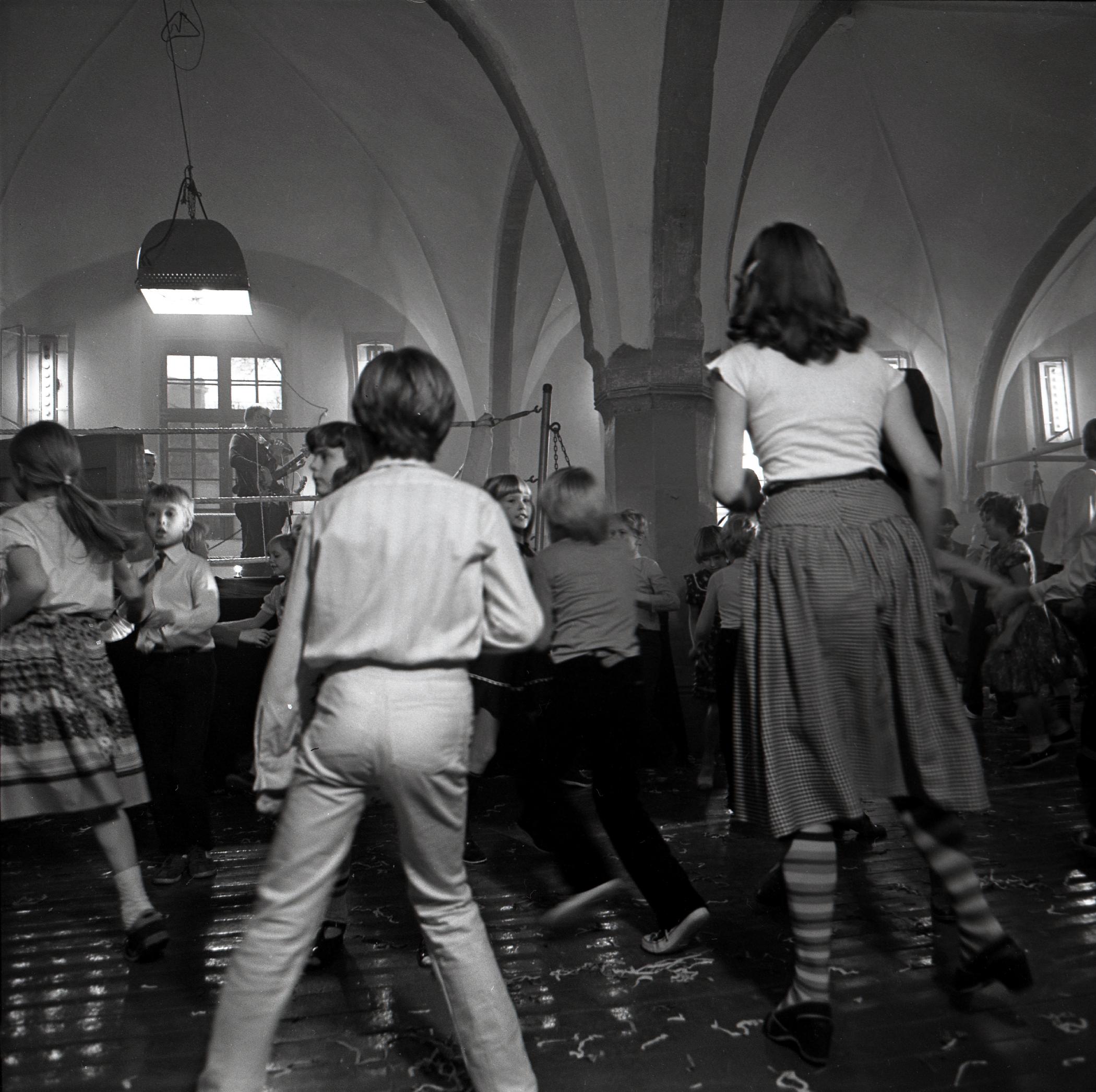 Filmivõtted Mustpeade majas