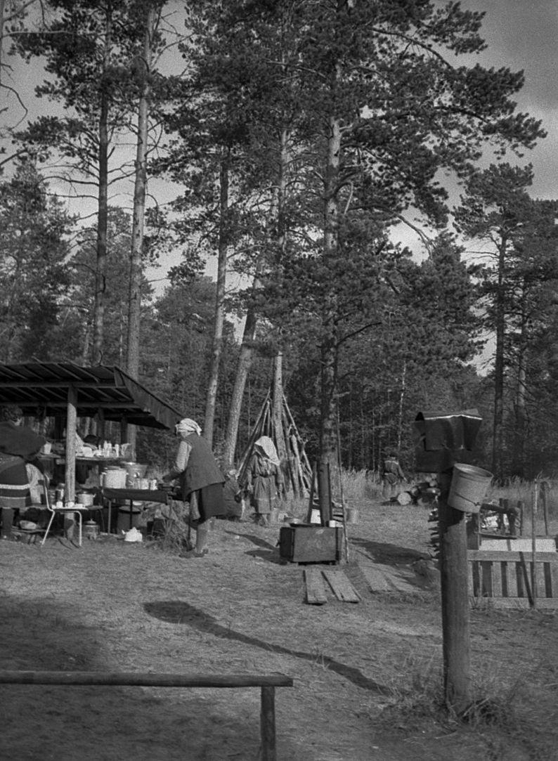 Filmigrupi söögipaus - Foto Maie Jõgi