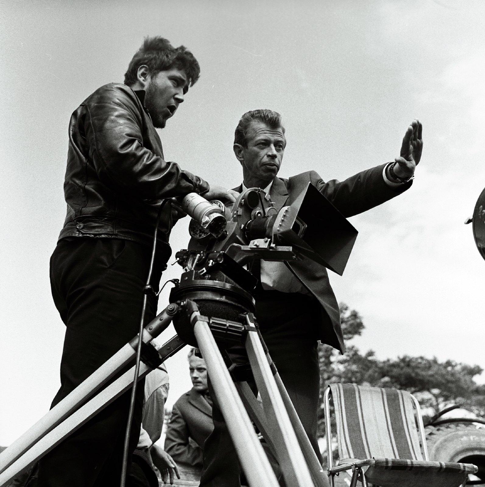 Mängufilm „Keskpäevane praam“ (1967) - Filmiarhiivi kogu