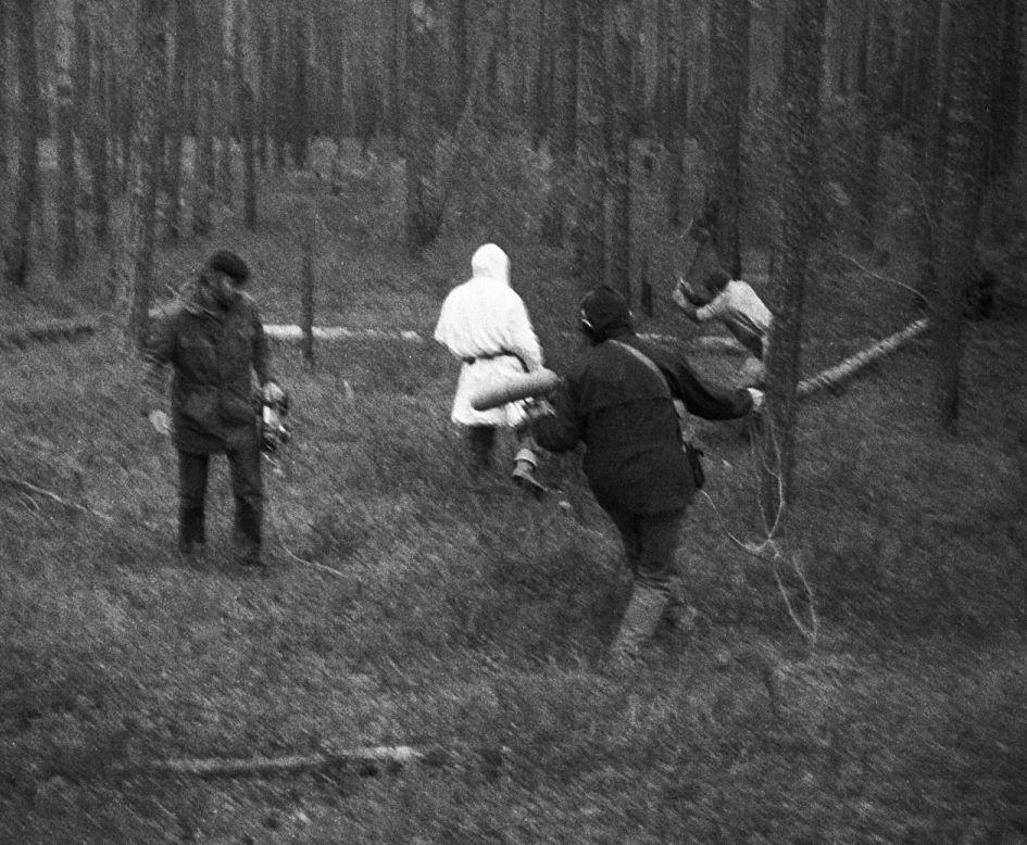 Karu maja ehitamine - Foto Maie Jõgi