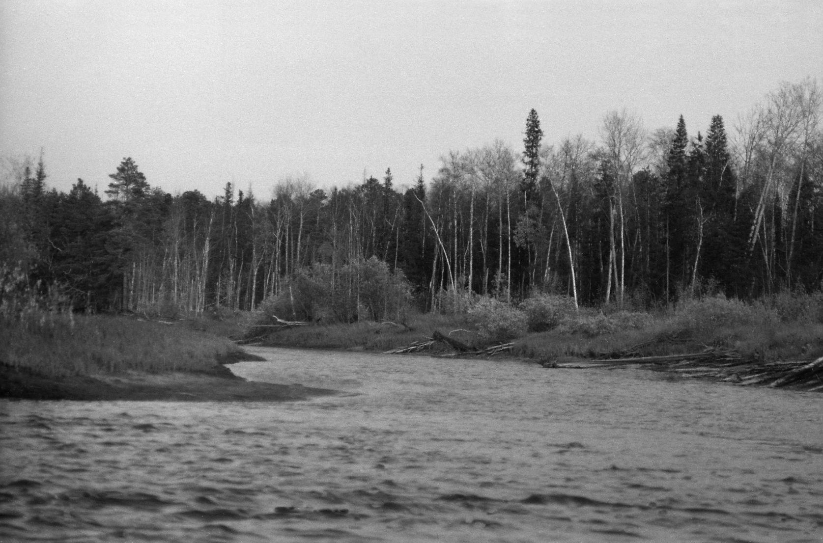 Filmigrupi laevasõit, maastikud, vahepeatus  (1985) - Foto Enn Säde