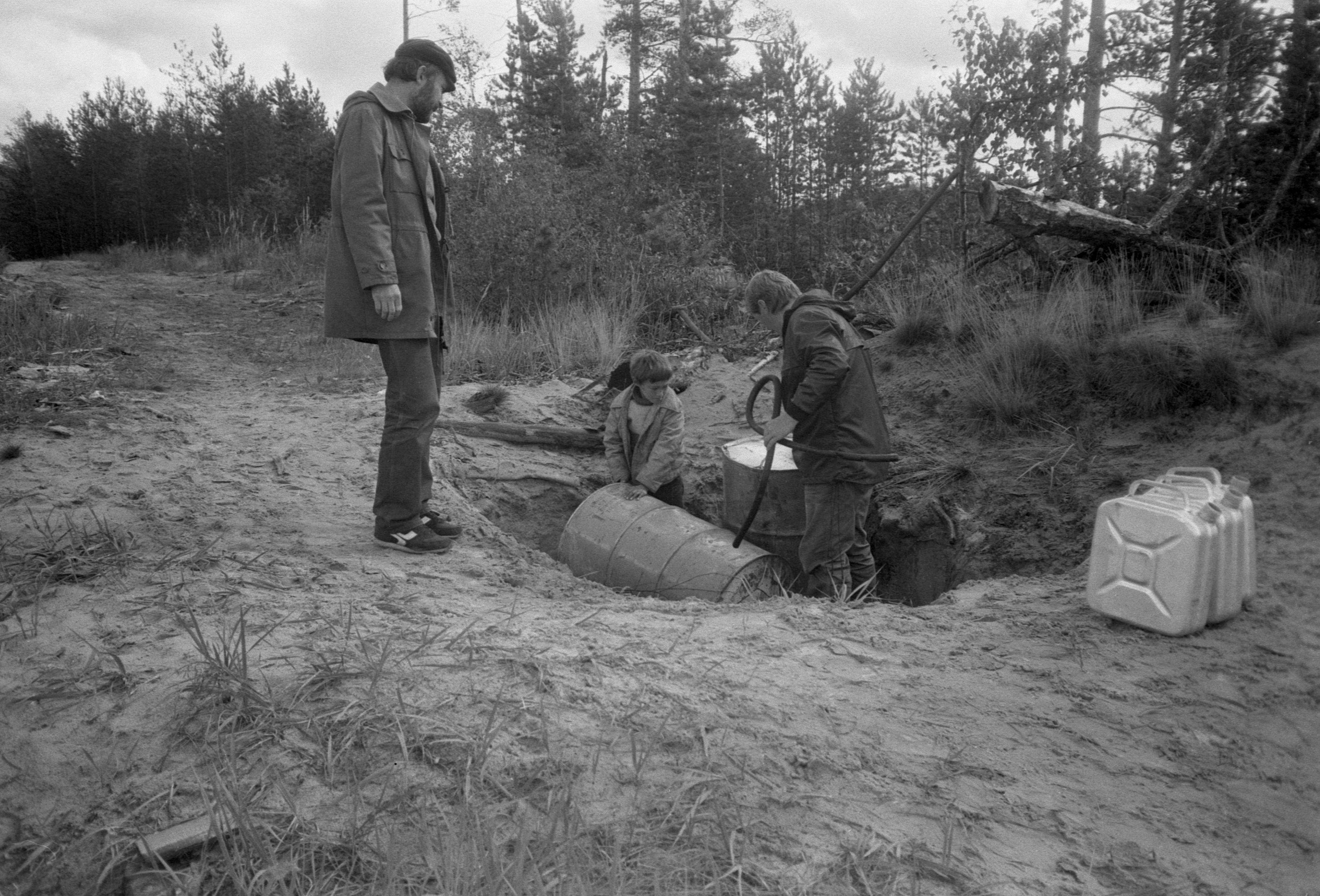 Filmigrupi bensiinivaadid ja generaatorid (1988)