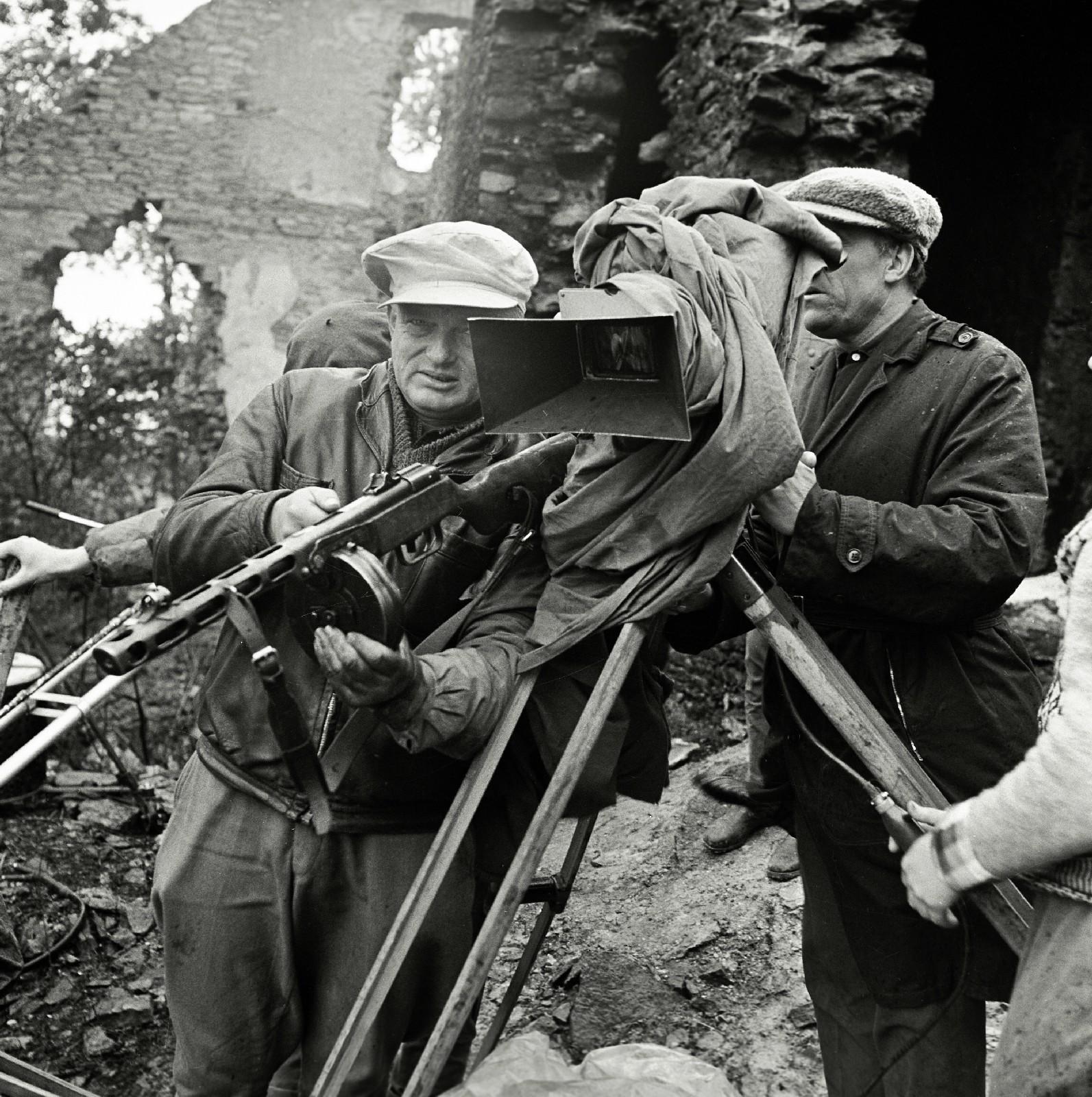 Mängufilm „Inimesed sõdurisinelis“ (1968) - Foto Oti Vasemaa - Filmiarhiivi kogu