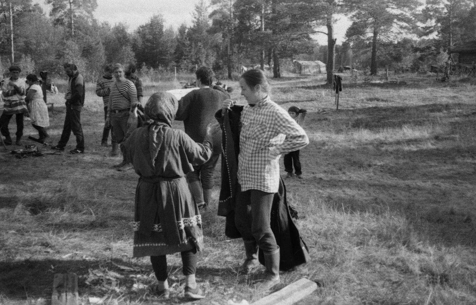 Filmivõtete argipäevad (1988) - Foto Enn Säde