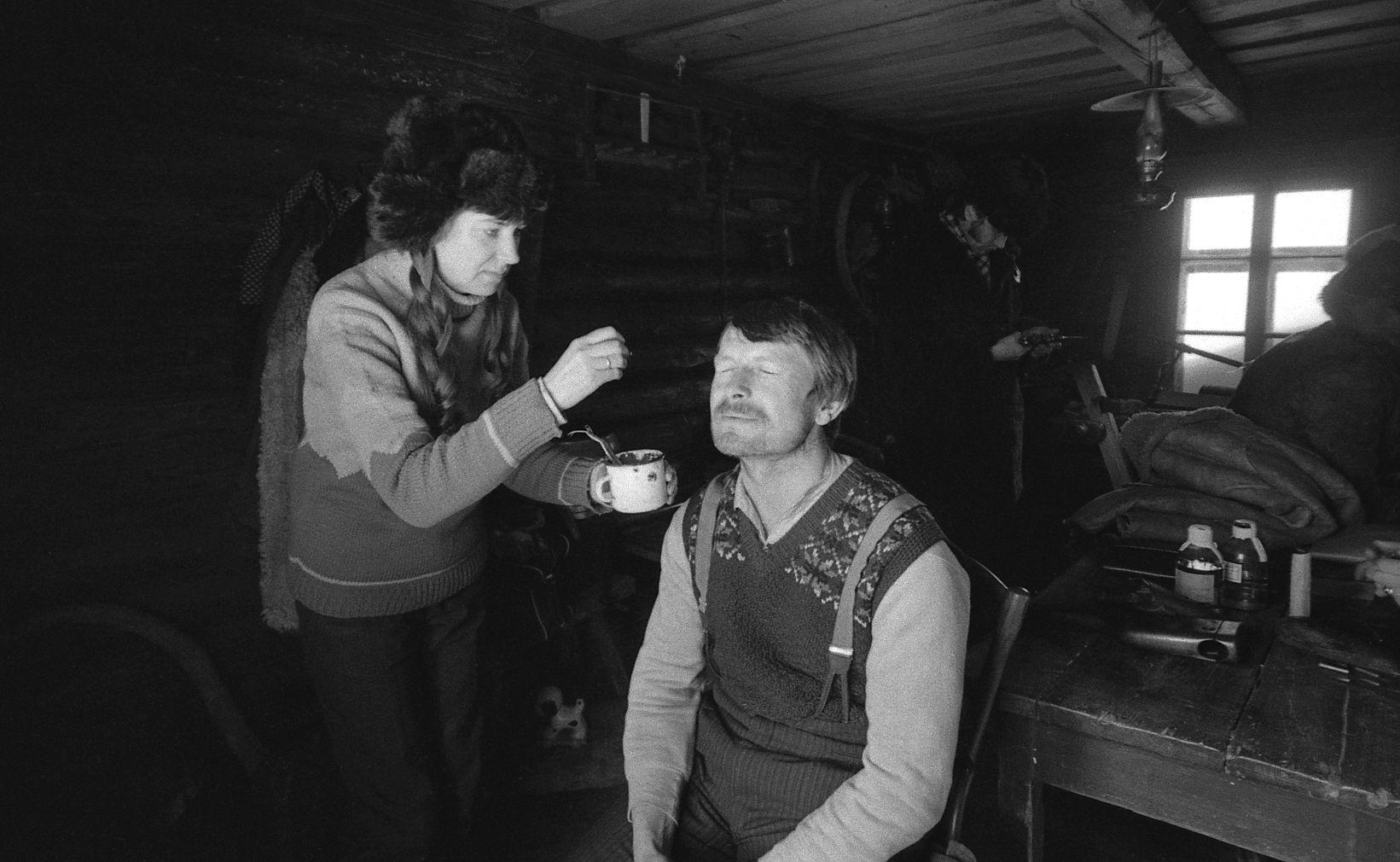 Rudolf Allaberdile tehakse grimmi.