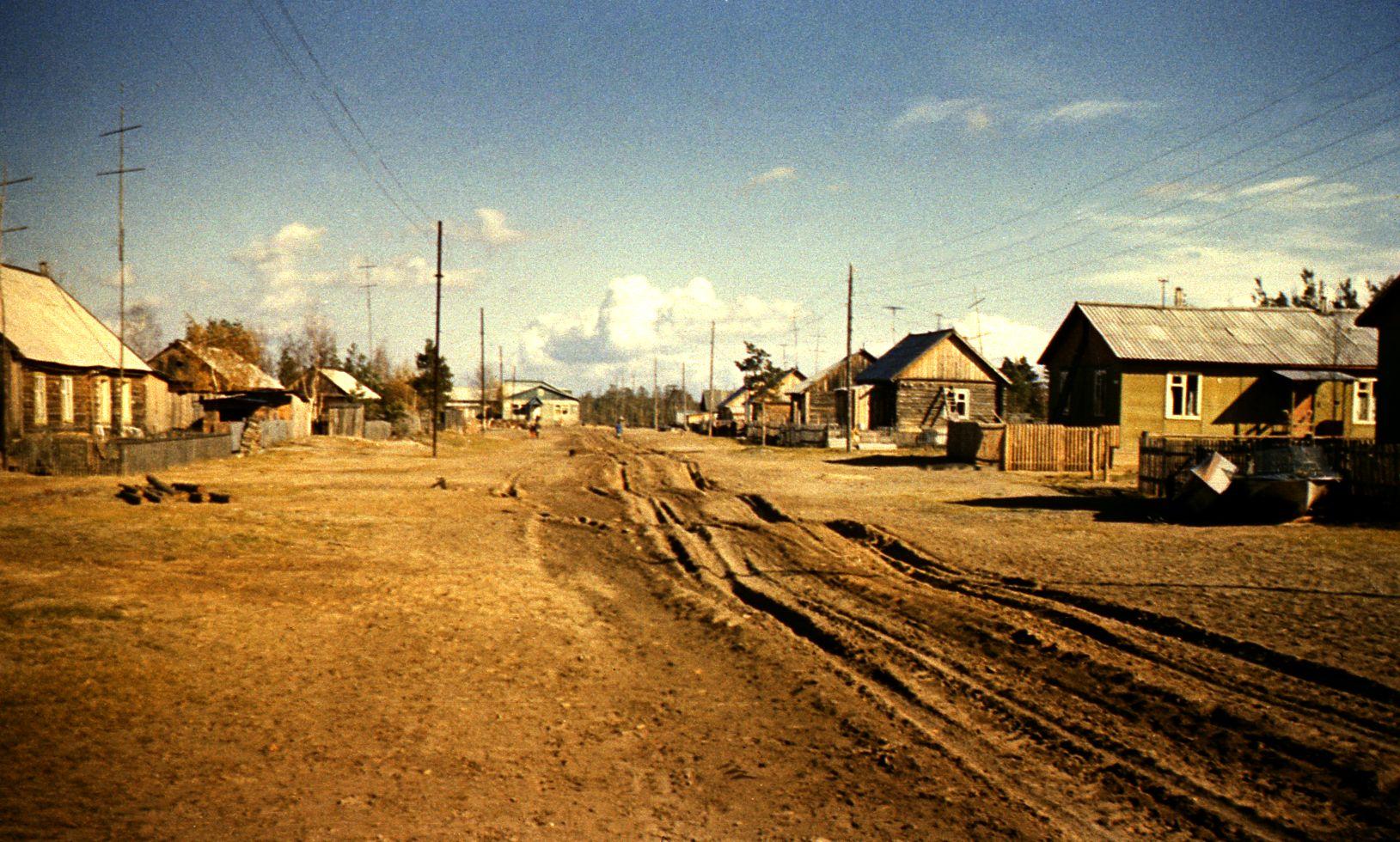 Filmigrupp Agani külas Siberis (1985) - Foto Ago Ruus