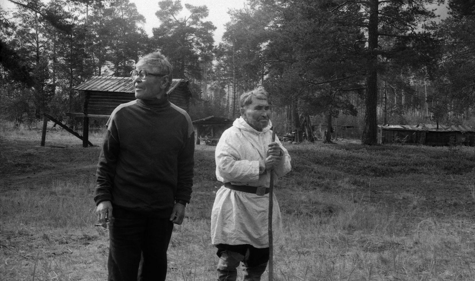 Tõltšinite juures (1988) - Foto Enn Säde