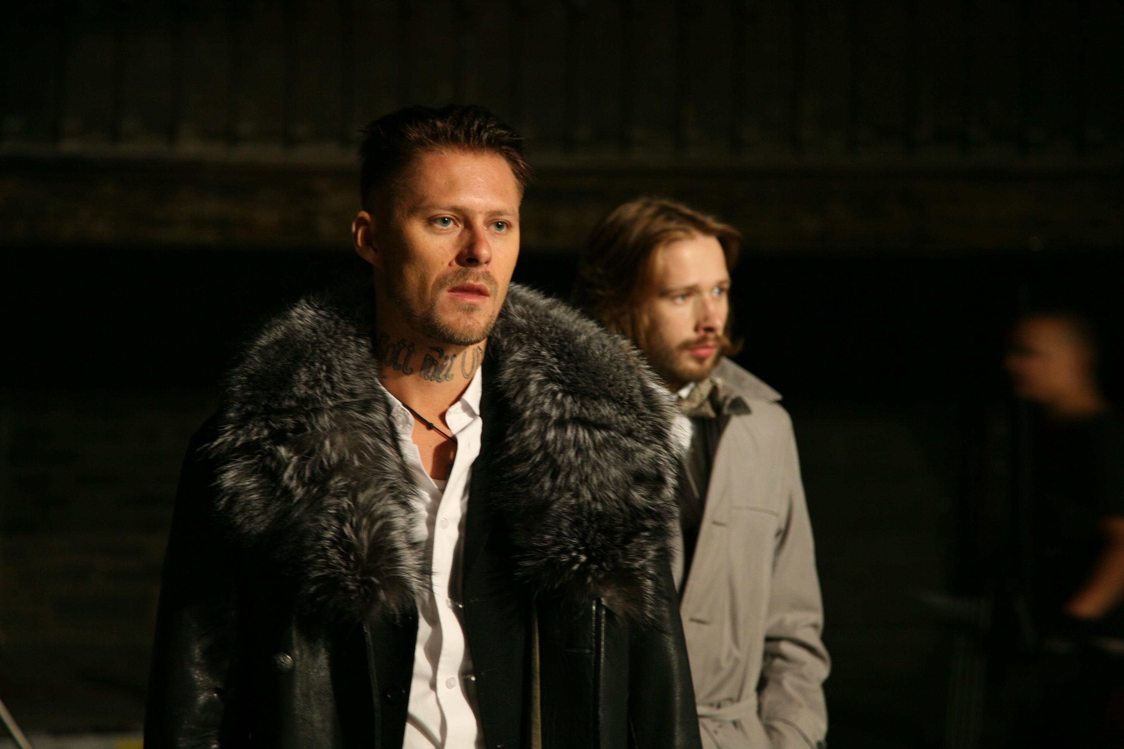 Rogožini osatäitja Tambet Tuisk, vürst Mõškini osatäitja Risto Kübar - Foto Peeter Laurits - Homeless Bob Production