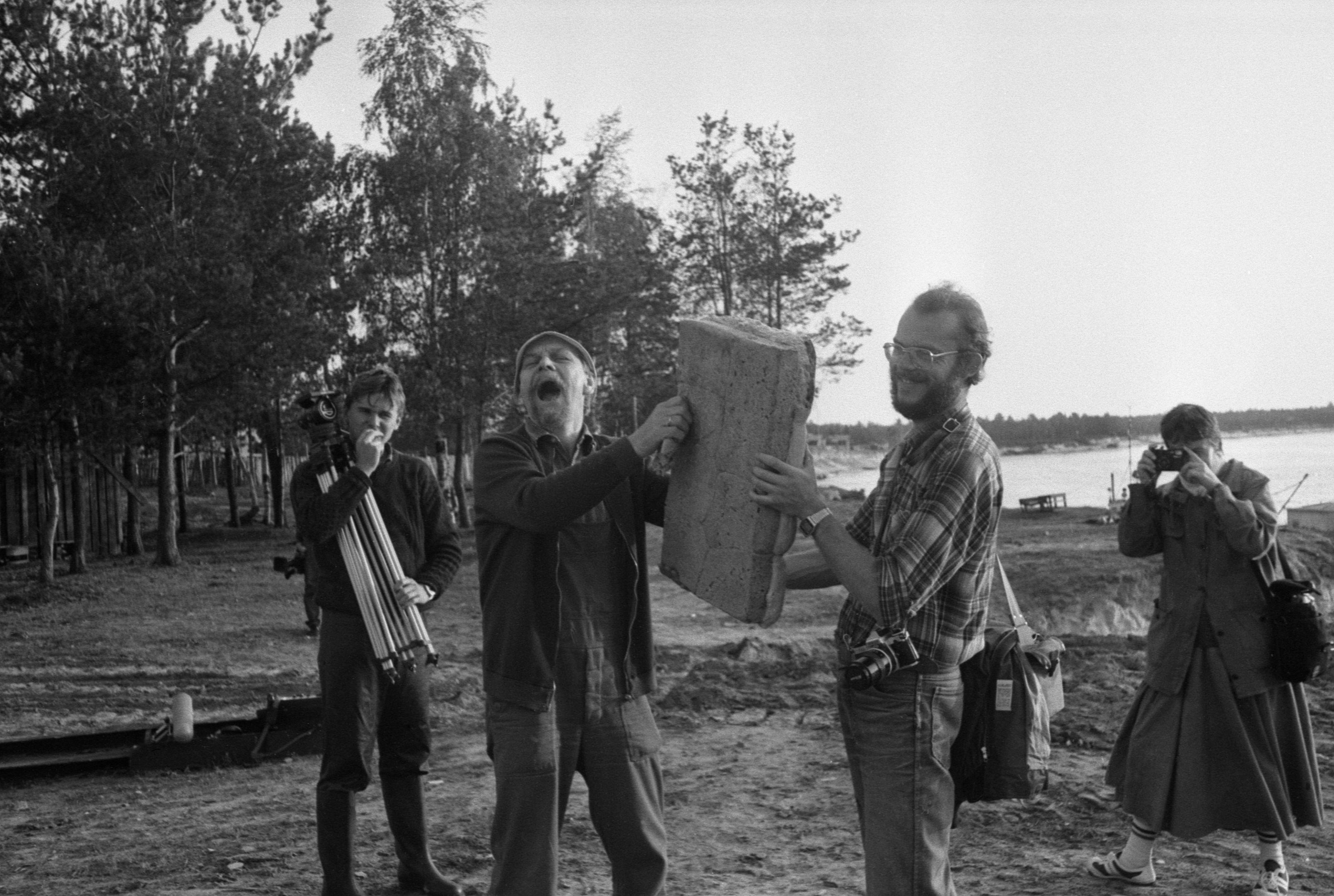 Vahepeatus Agani külas (1988)