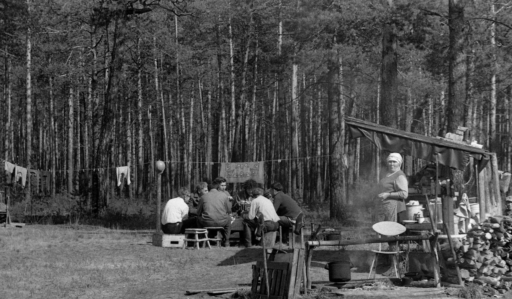 Filmivõtete argipäevad (1988) - Foto Enn Säde