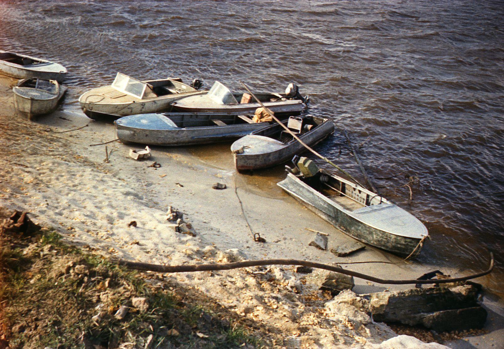 Filmigrupp Agani külas Siberis (1985) - Foto Ago Ruus