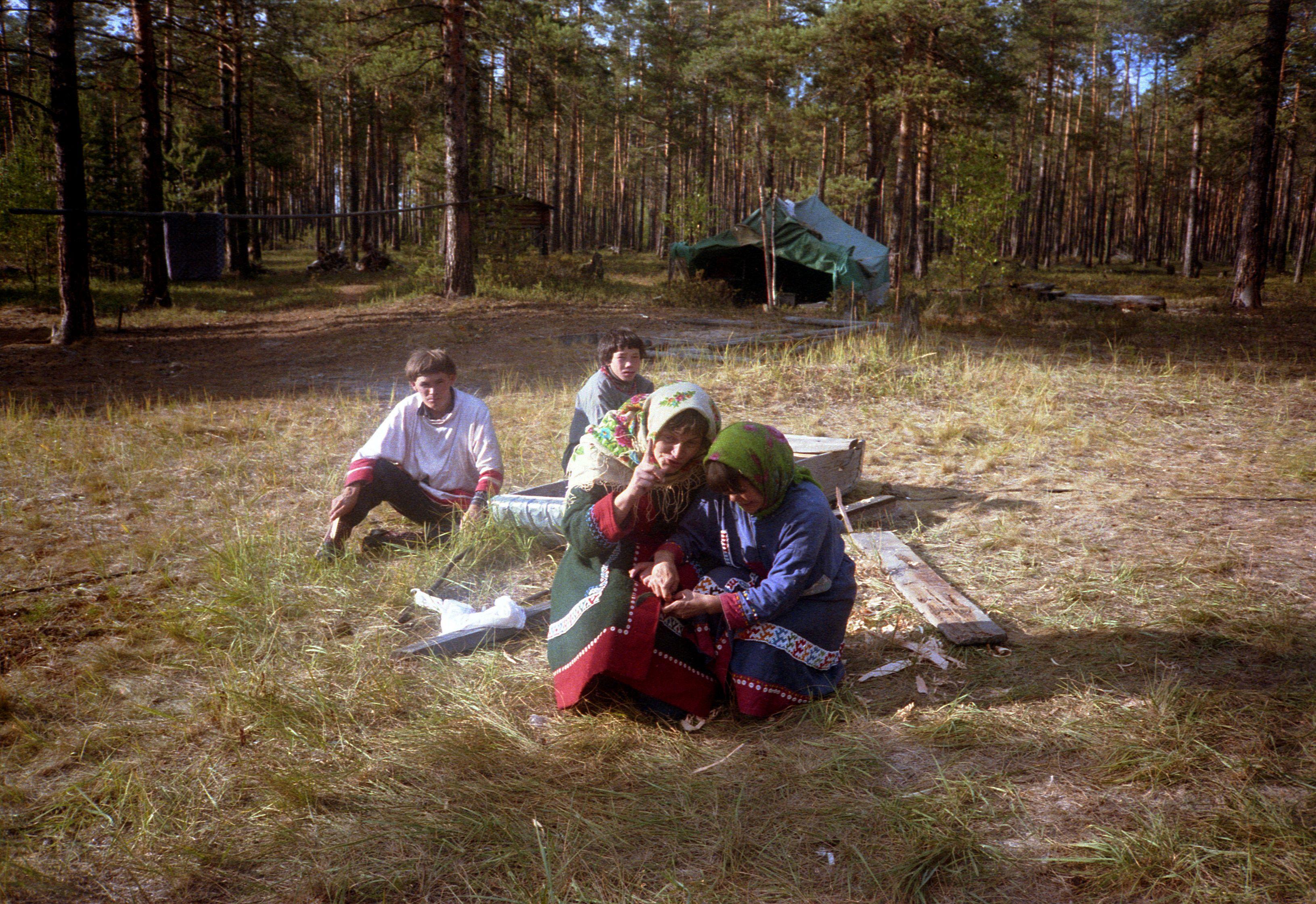 Hantide karupeiede rituaali filmimine - Foto Reet Sokmann