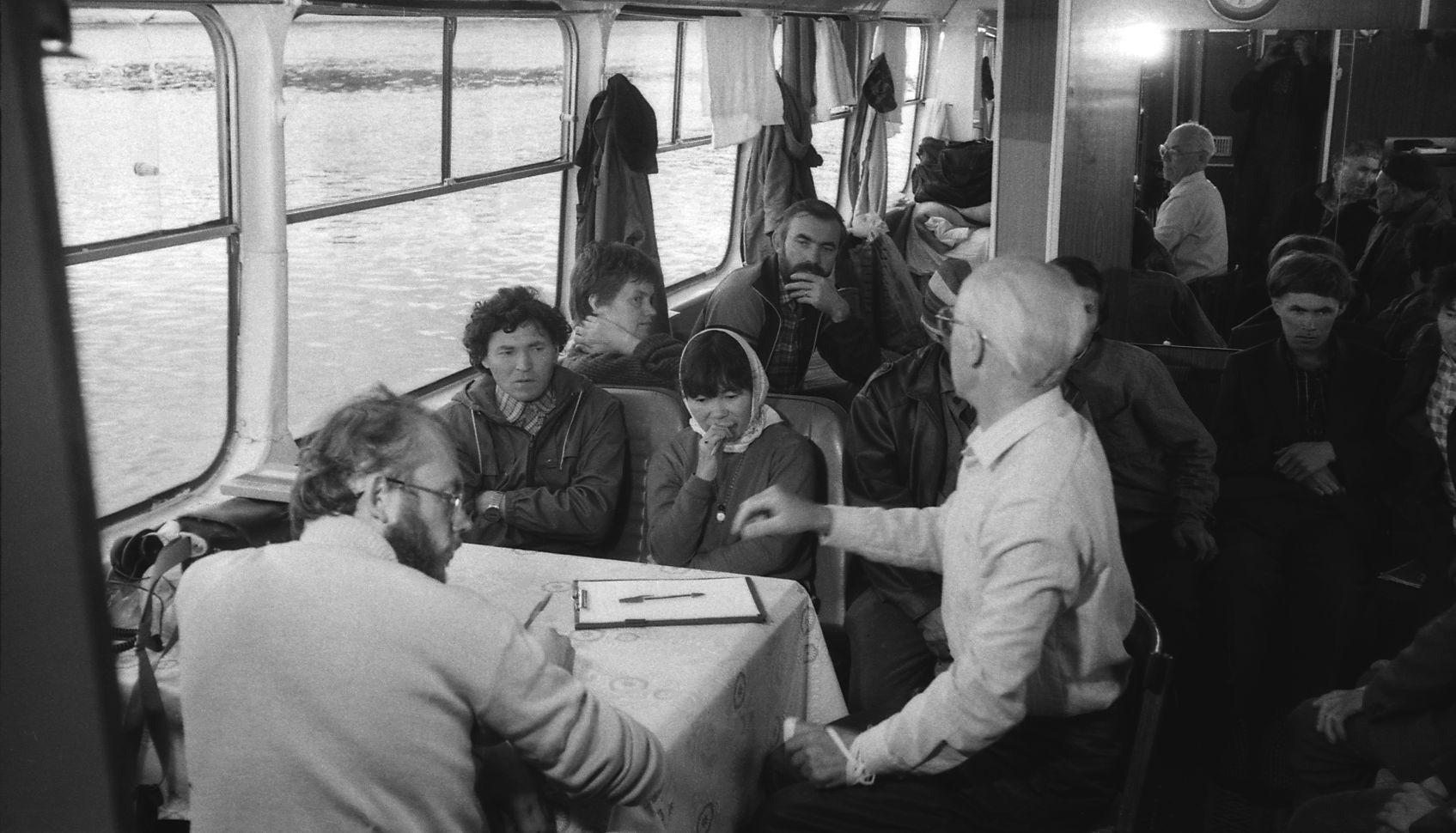 Filmigrupiga laeval (1988) - Foto Enn Säde