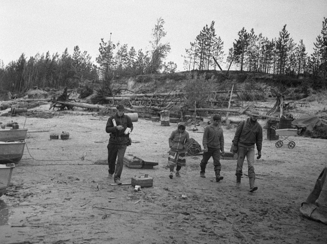 Vassili intervjuu jõe ääres - Foto Maie Jõgi