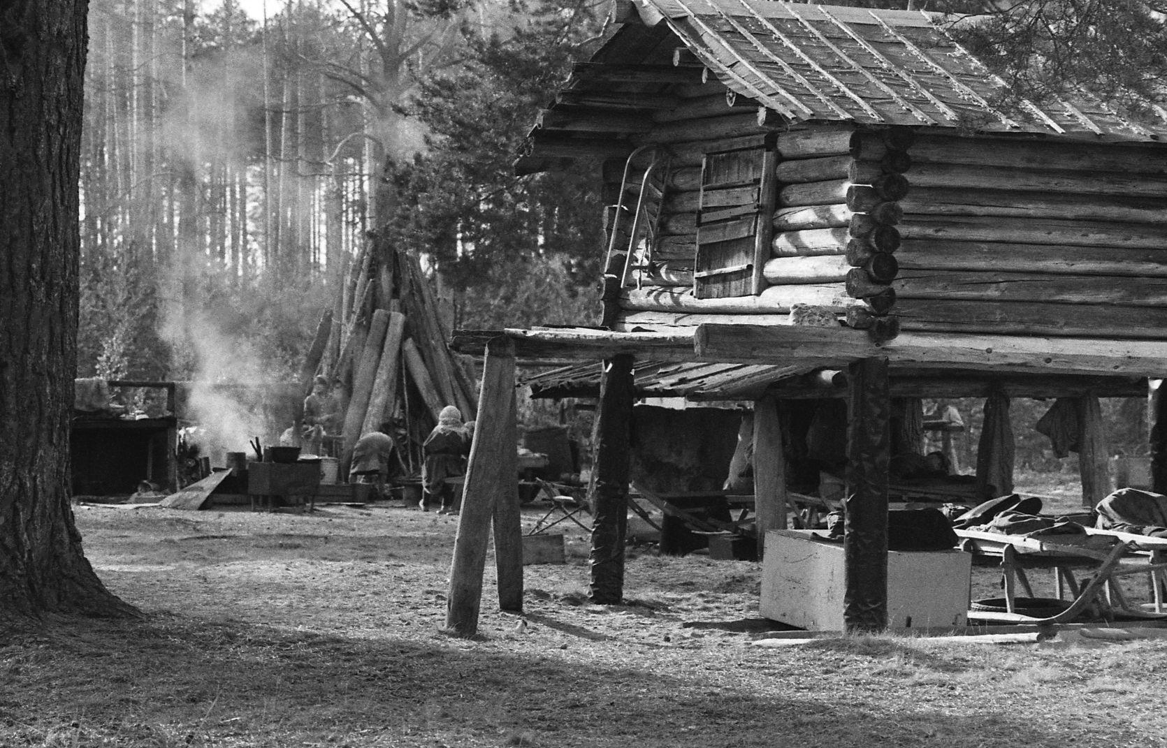 Filmivõtete argipäevad (1988) - Foto Enn Säde