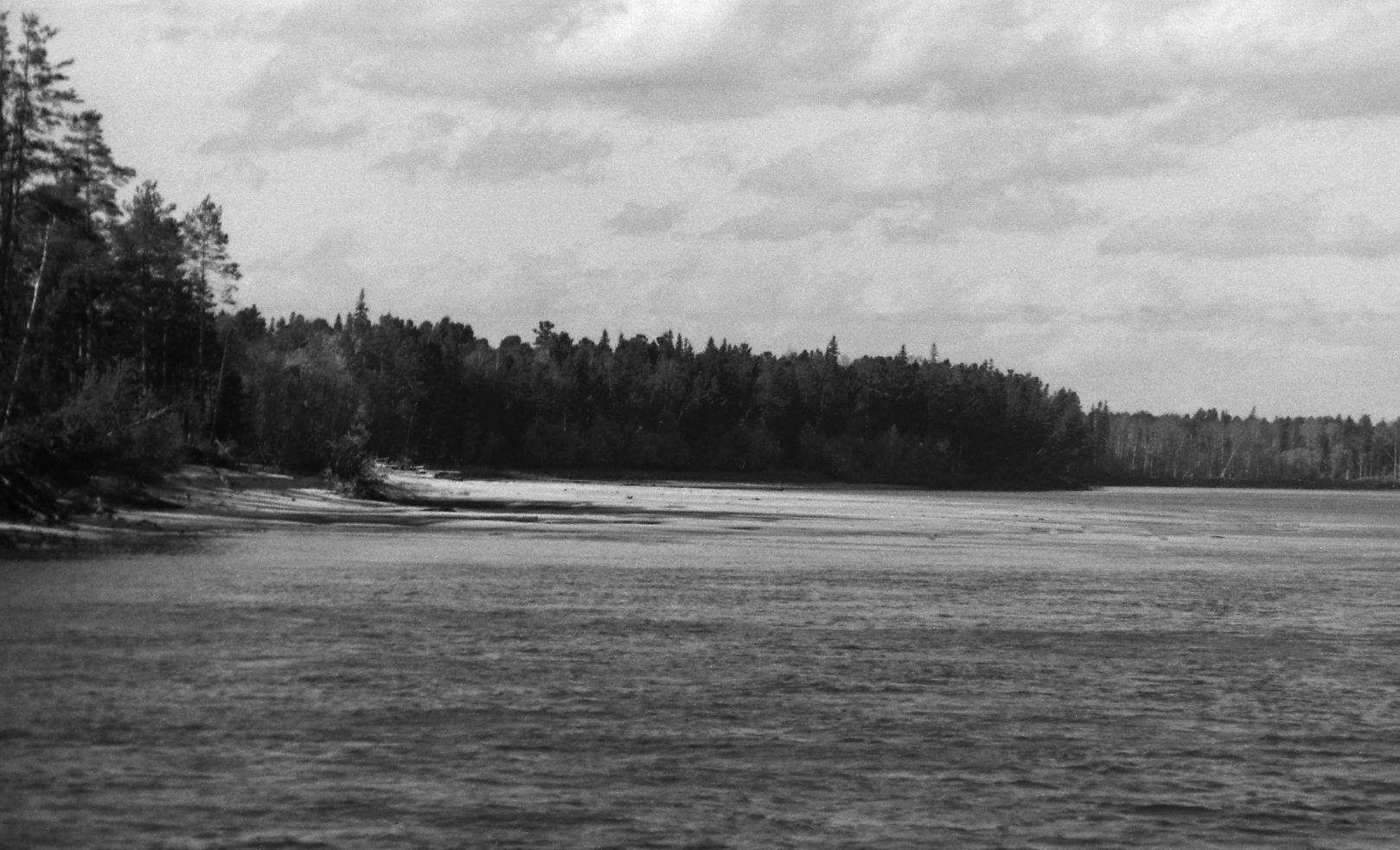 Filmigrupi laevasõit, maastikud, vahepeatus  (1985) - Foto Enn Säde