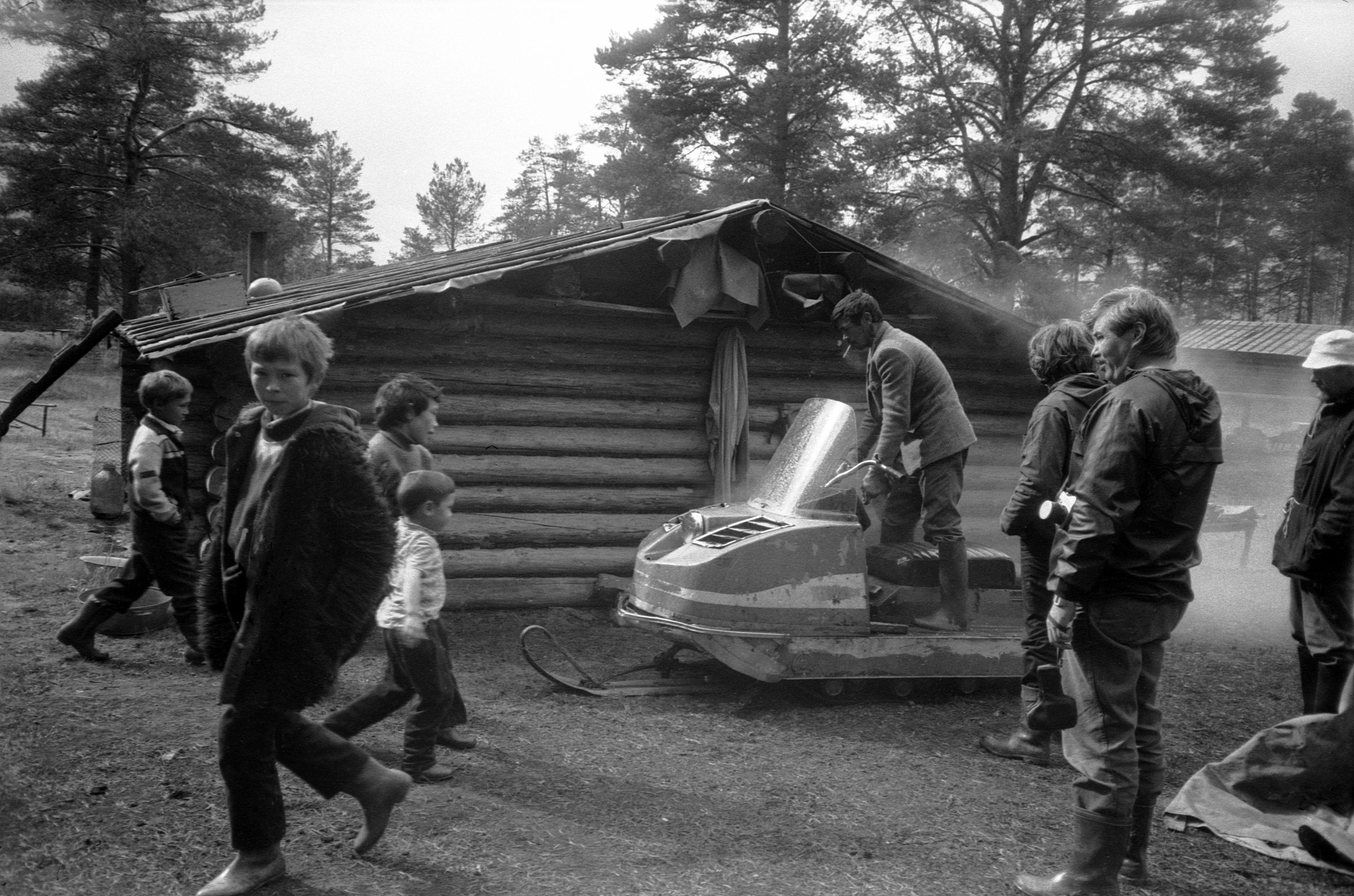 Vassili lumesõidukit proovimas (1988)
