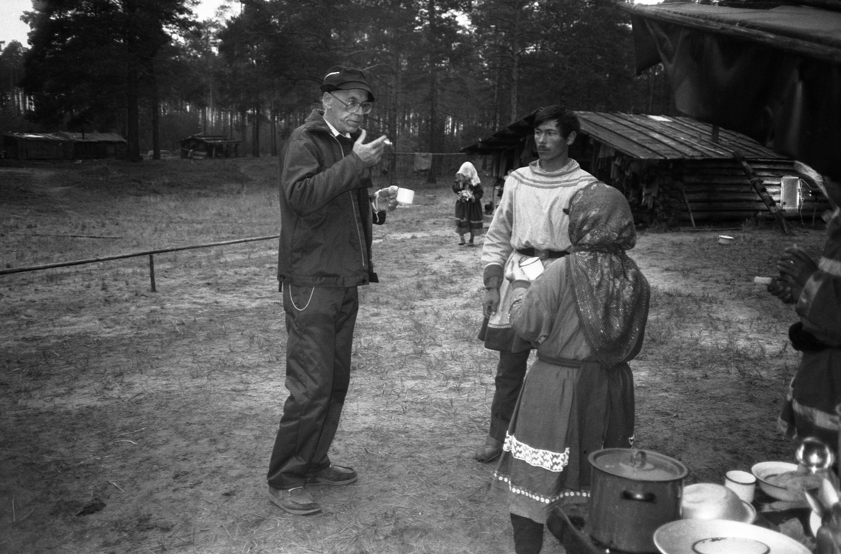Filmigrupp hantide argipäevas (1988)