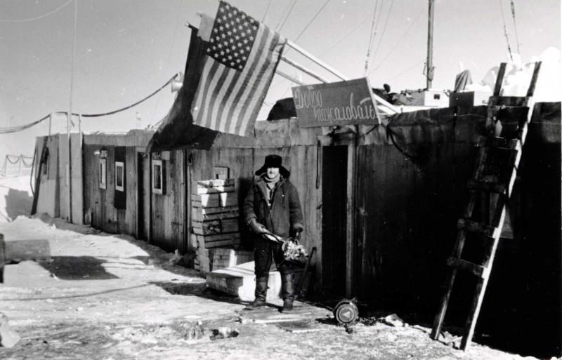 Andres Sööt Antarktikas polaarjaama Vostok uksel (1968-69)