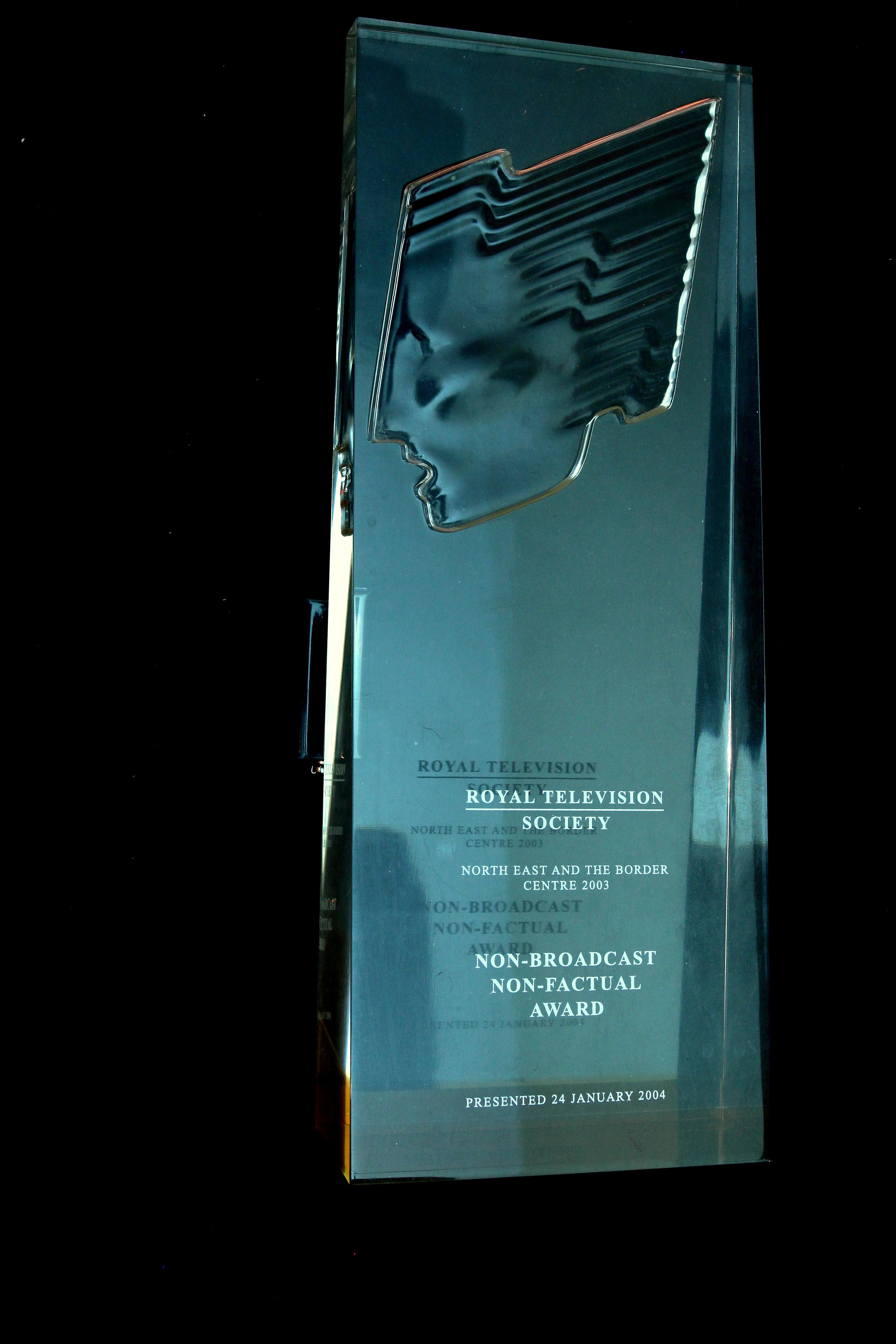 Non-Broadcast Non-Factual Award, Royal Televison Society auhind parima lühimängufilmi eest,  North East and the Border Centre 2003, (London, UK), 2004 - Allfilmi kogu