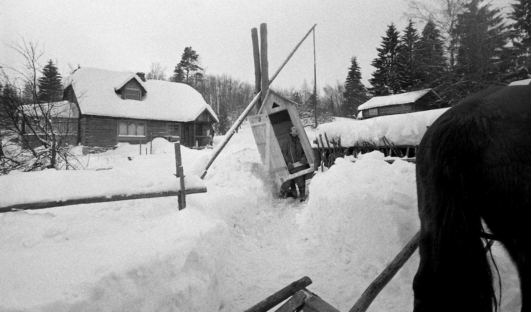 Kemmergu vedamine. Võõra osatäitja Evald Aavik.