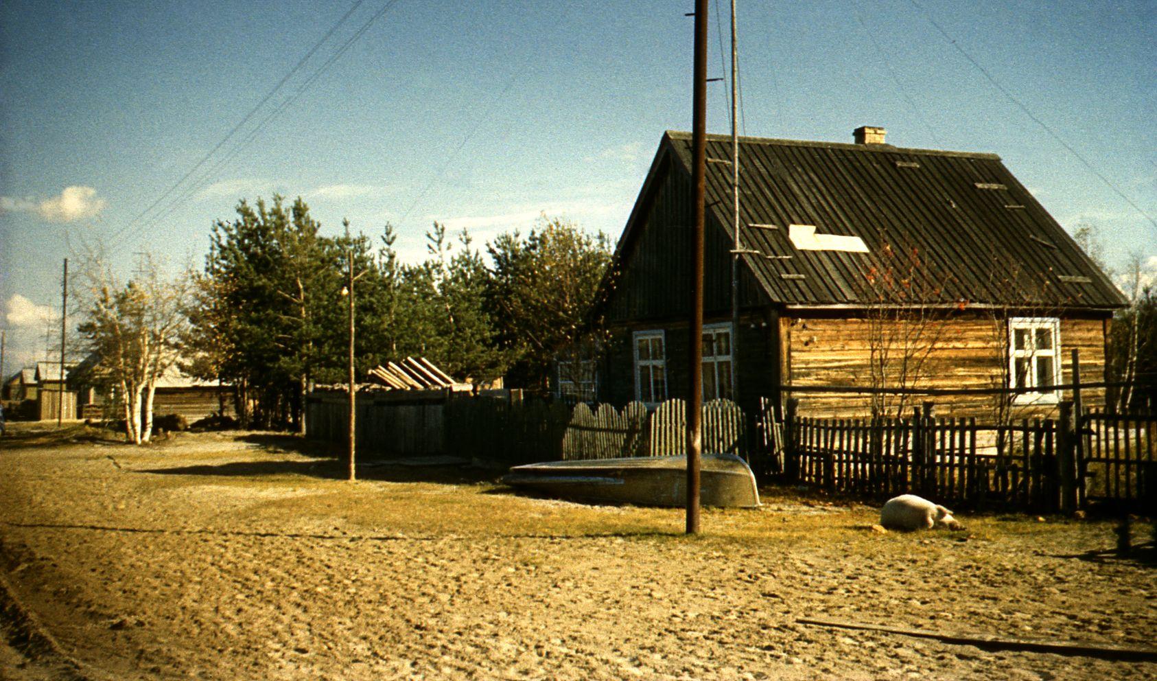 Filmigrupp Agani külas Siberis (1985) - Foto Ago Ruus