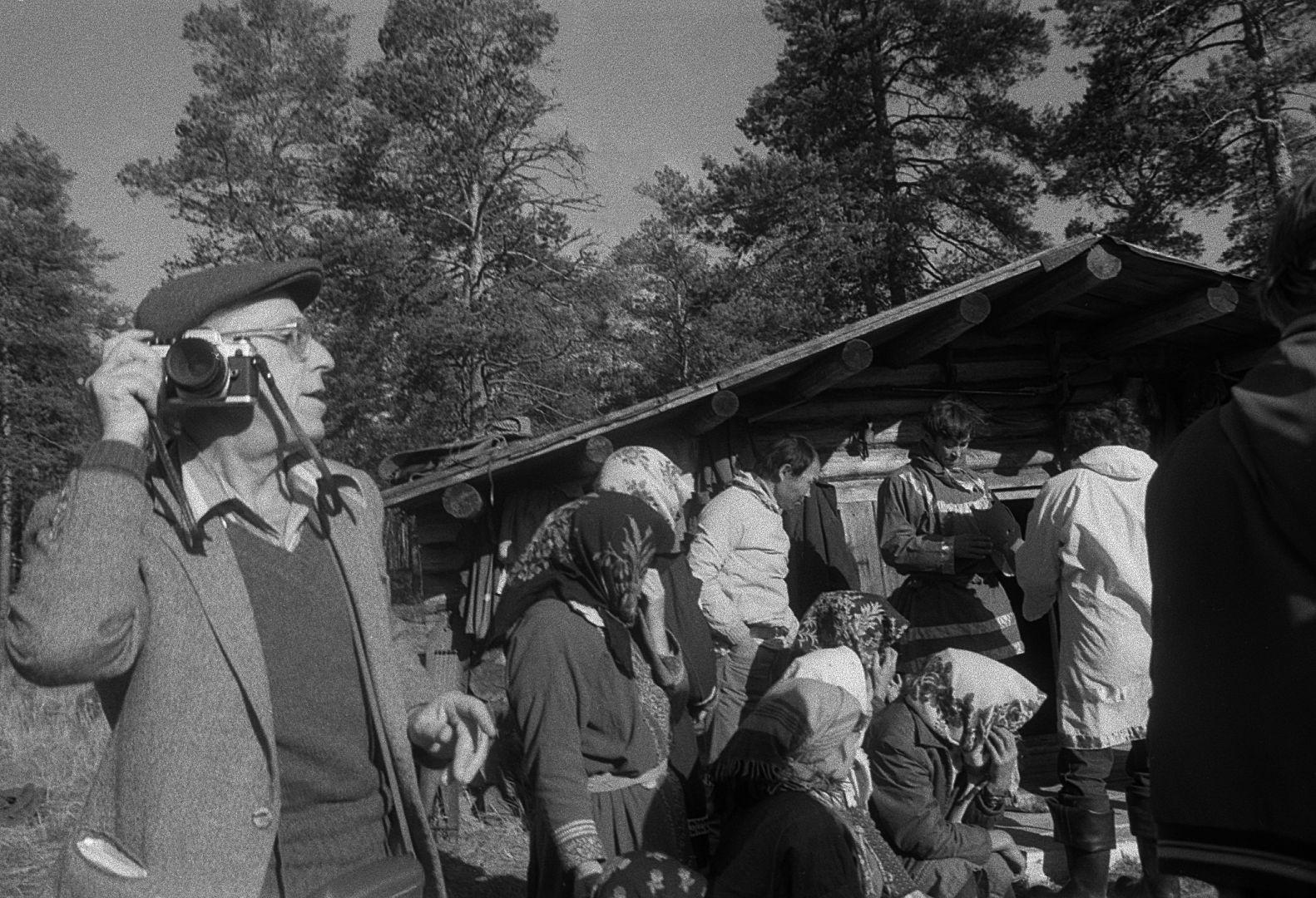 Hantide karupeiede rituaali filmimine - Foto Reet Sokmann
