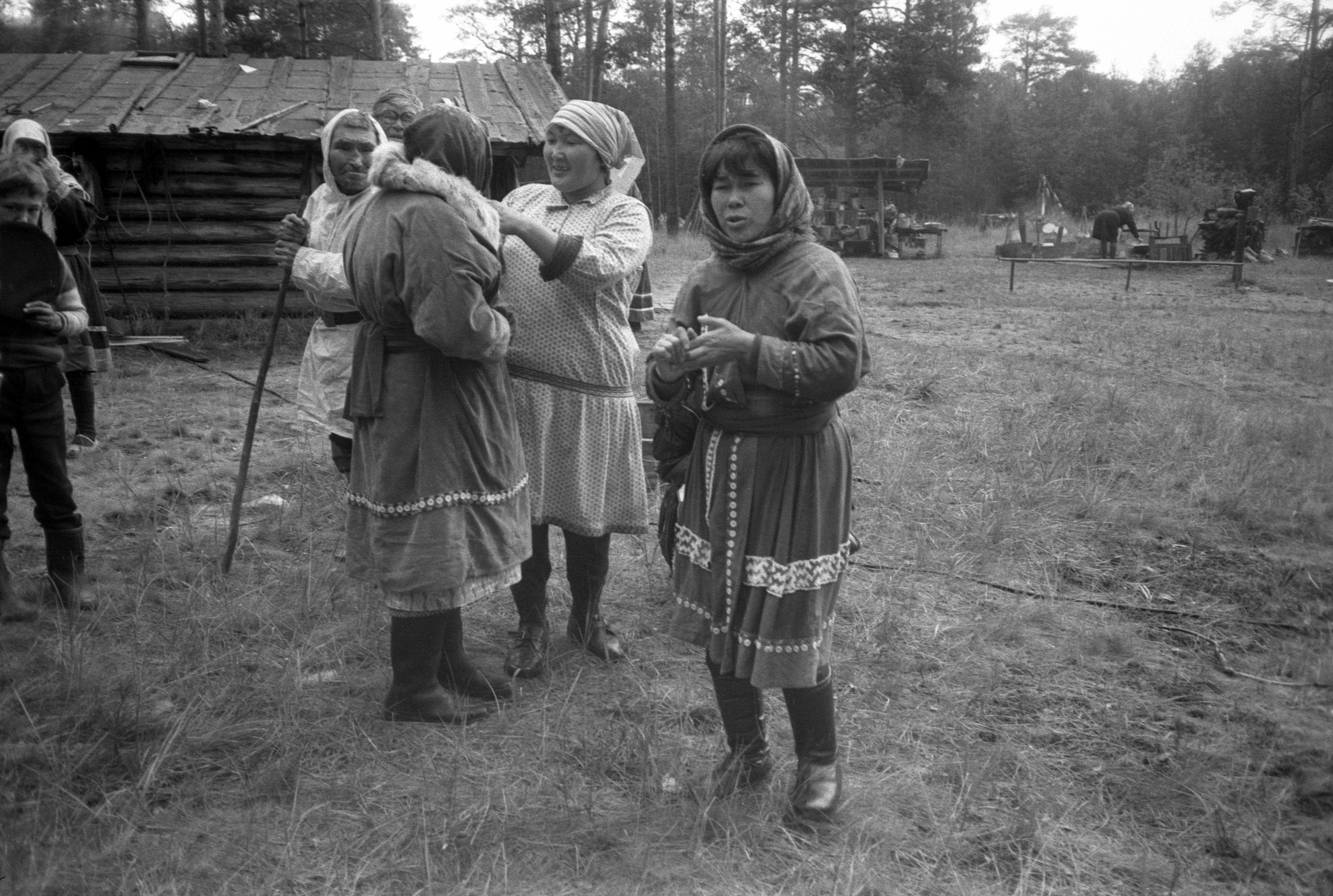 Filmigrupp hantide argipäevas (1988)