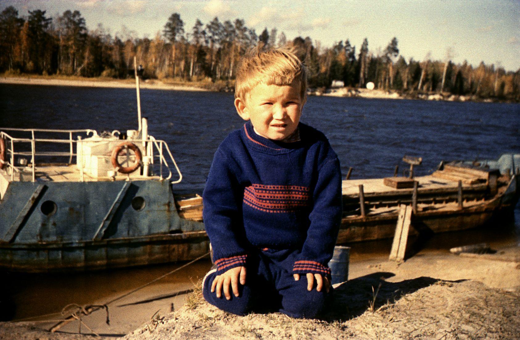 Filmigrupp Agani külas Siberis (1985) - Foto Ago Ruus