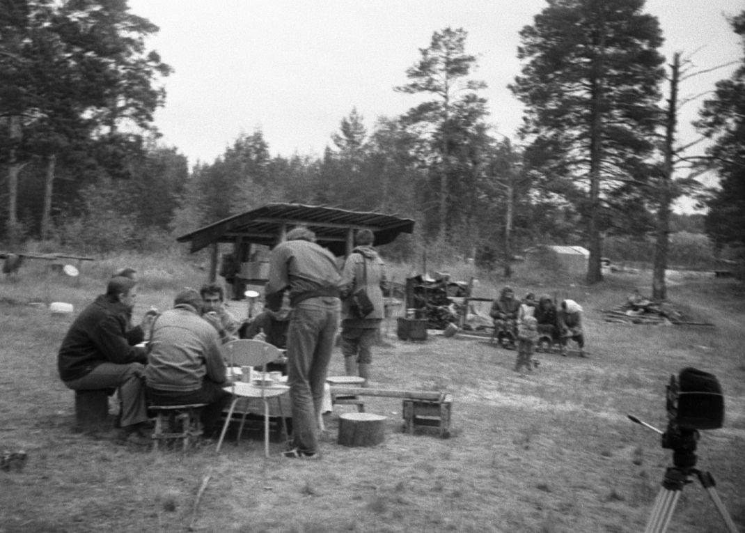 Filmigrupi söögipaus - Foto Maie Jõgi